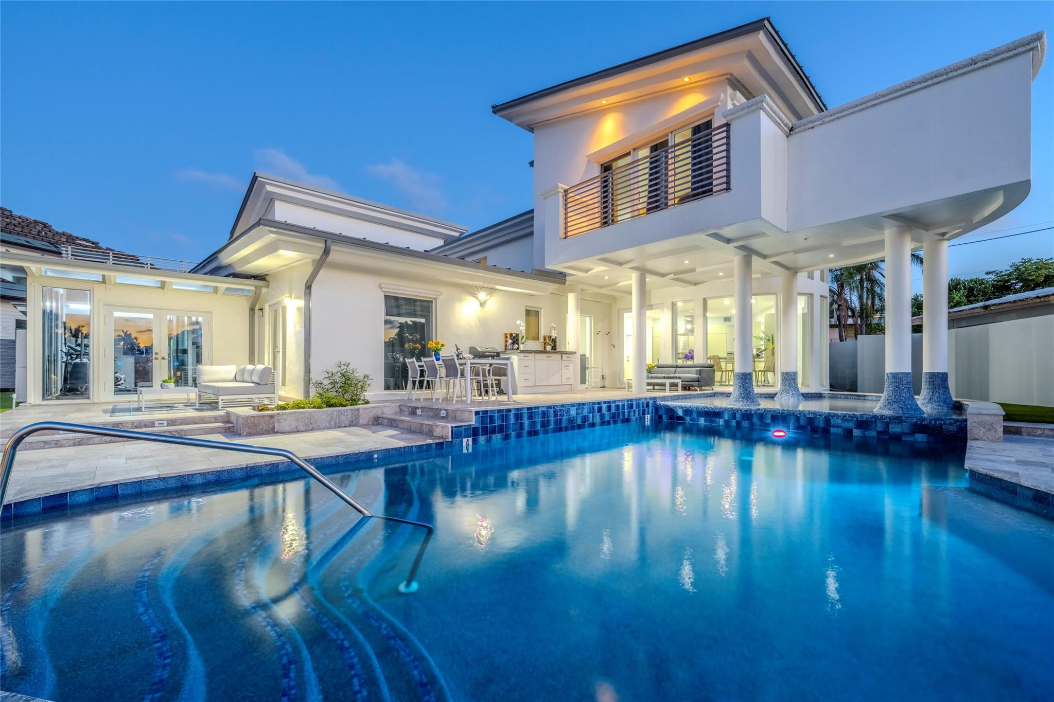 2523 Castilla Isle Property Photo 4