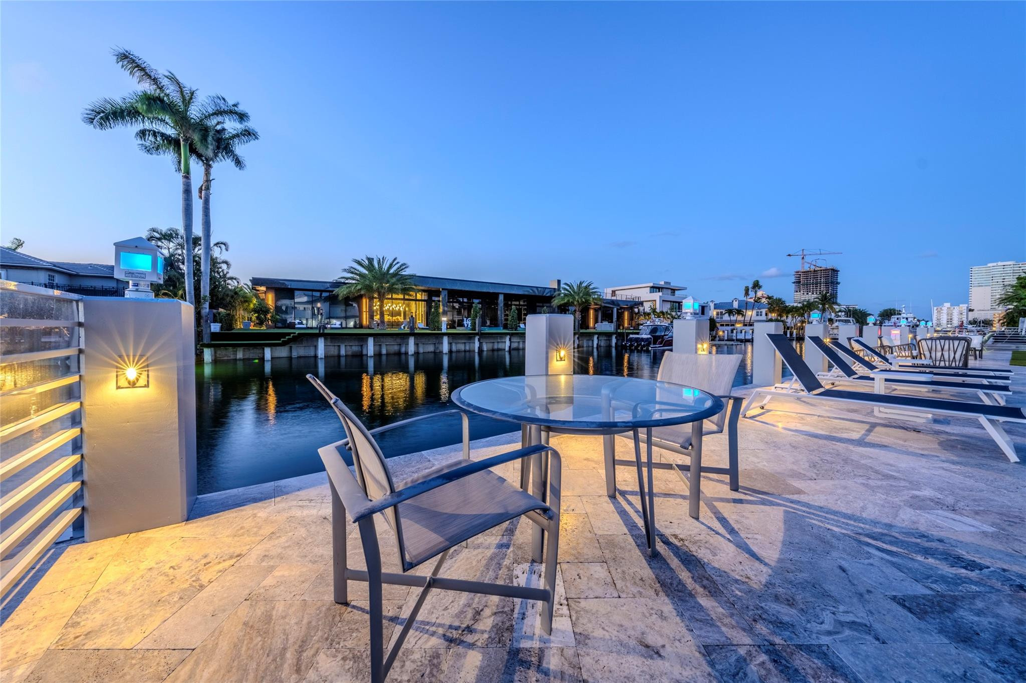 2523 Castilla Isle Property Photo 6