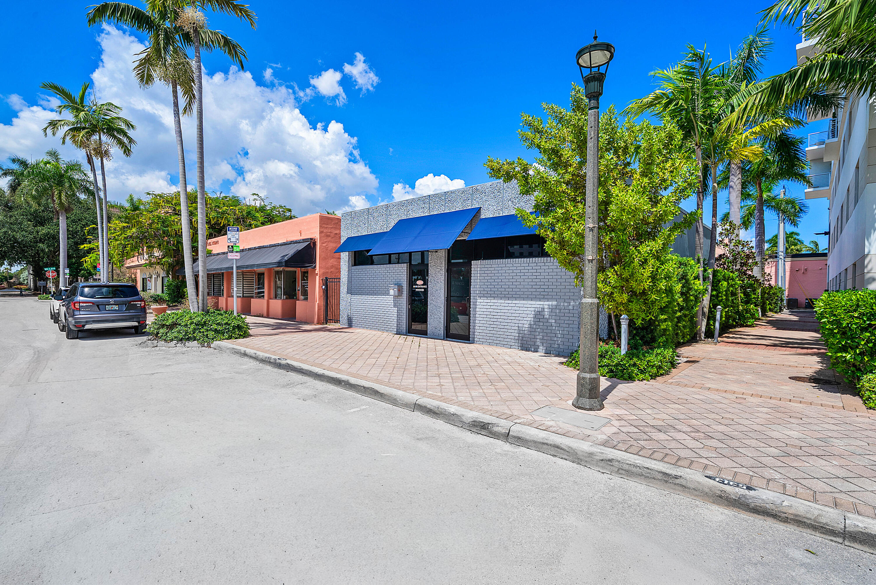 127 E Boca Raton Road Property Photo 5