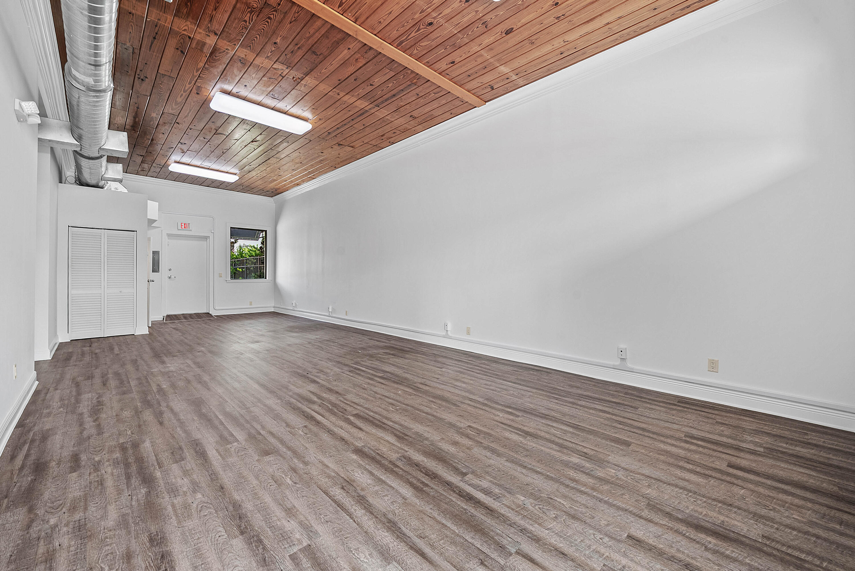 127 E Boca Raton Road Property Photo 6