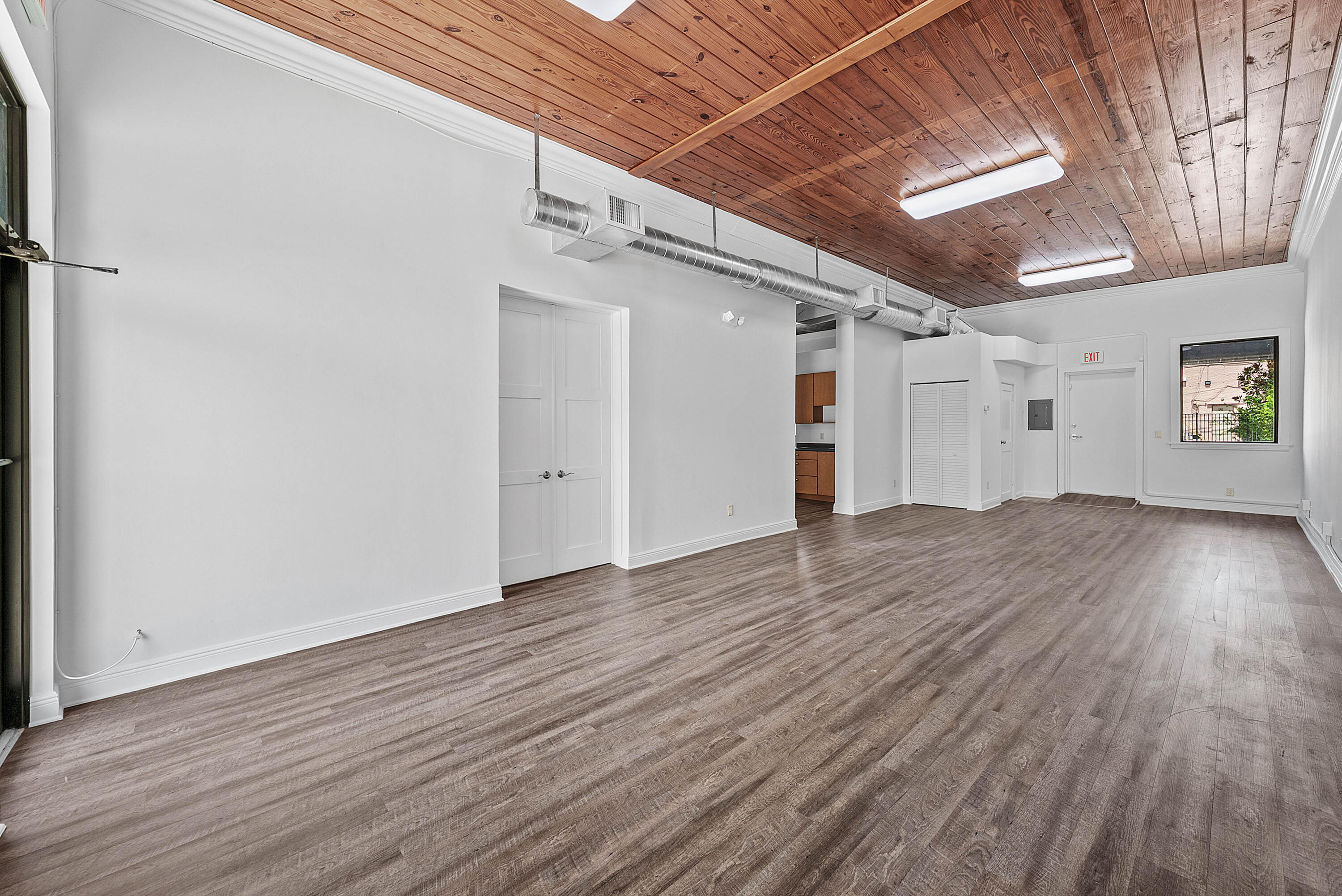 127 E Boca Raton Road Property Photo 7