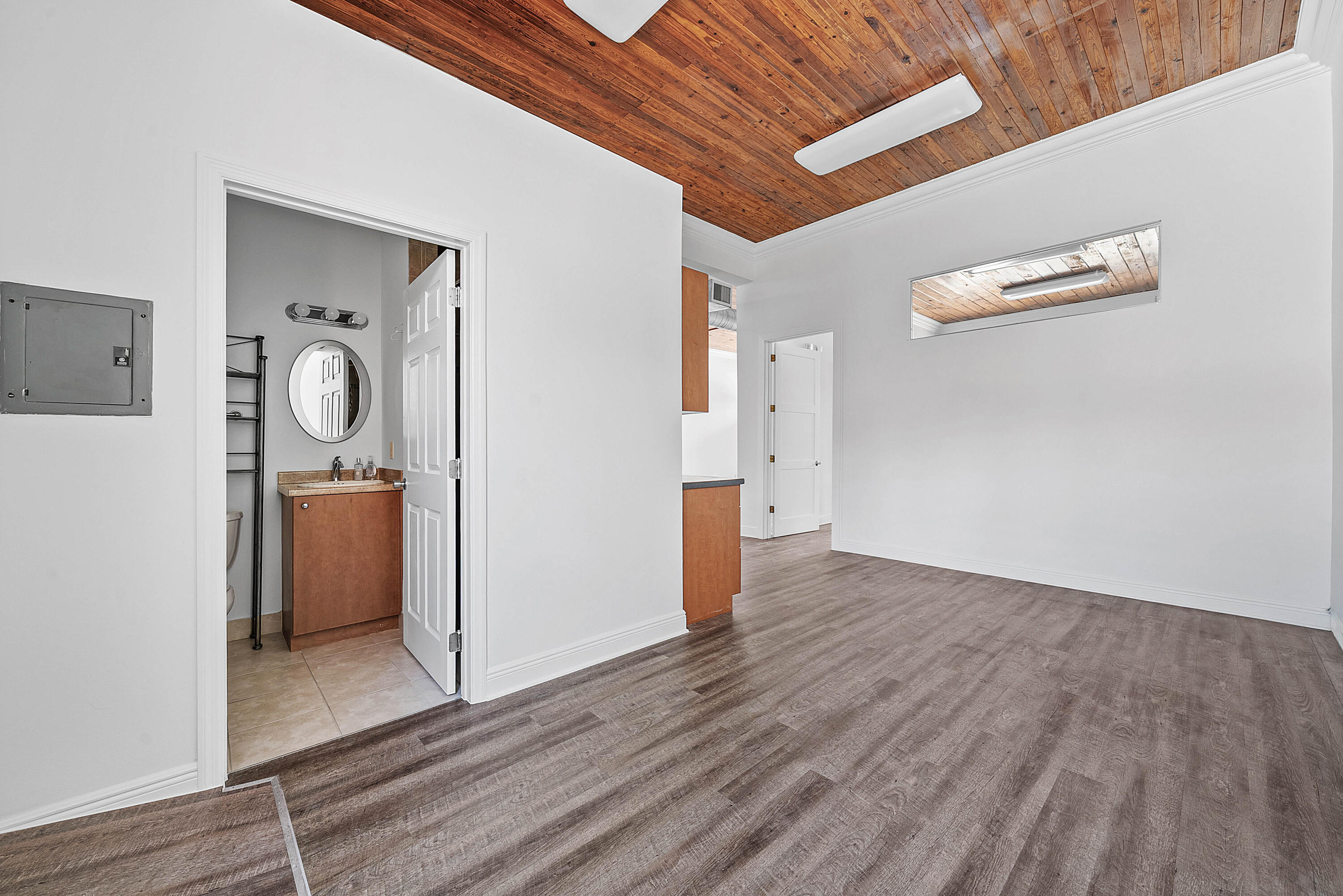 127 E Boca Raton Road Property Photo 18