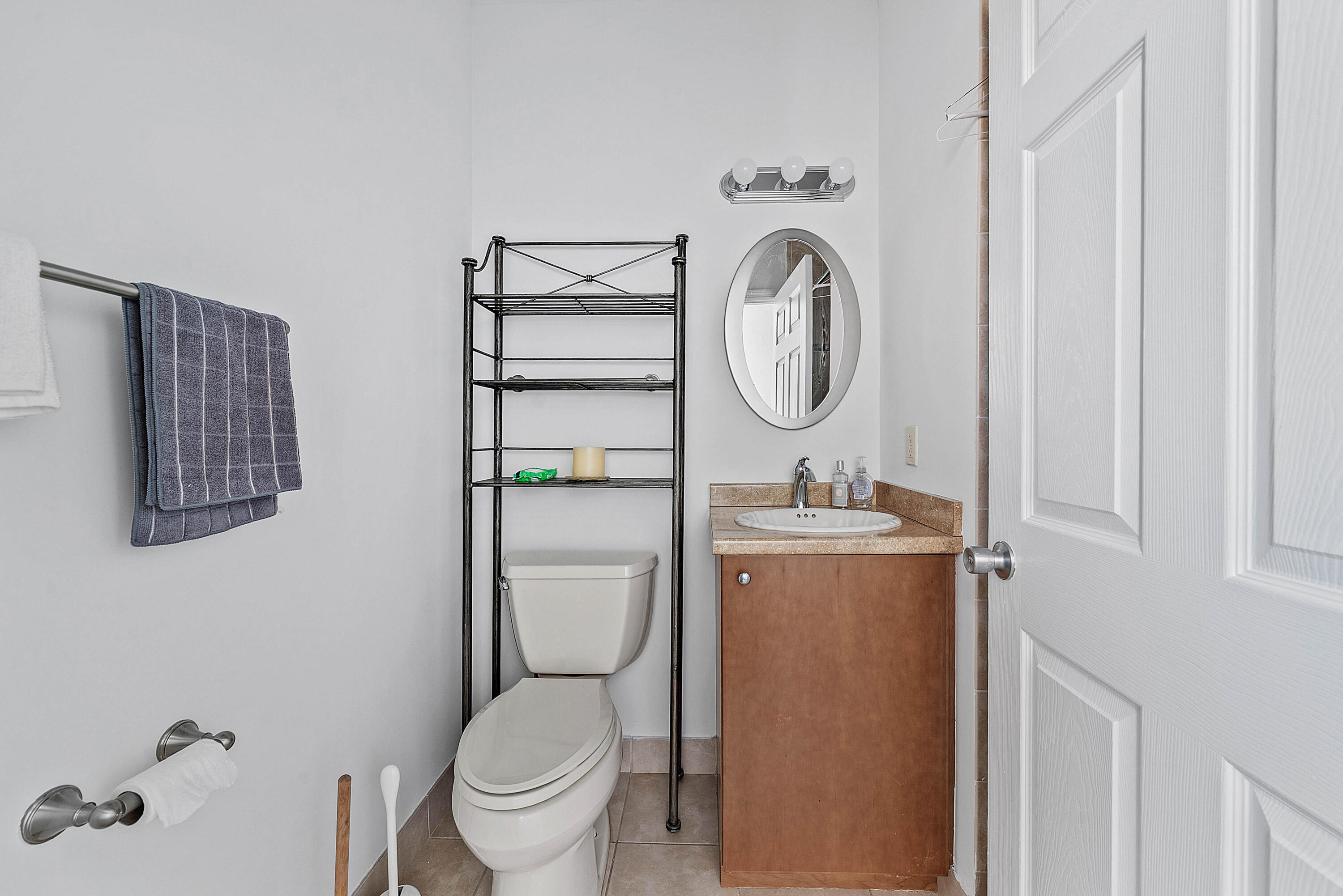 127 E Boca Raton Road Property Photo 19