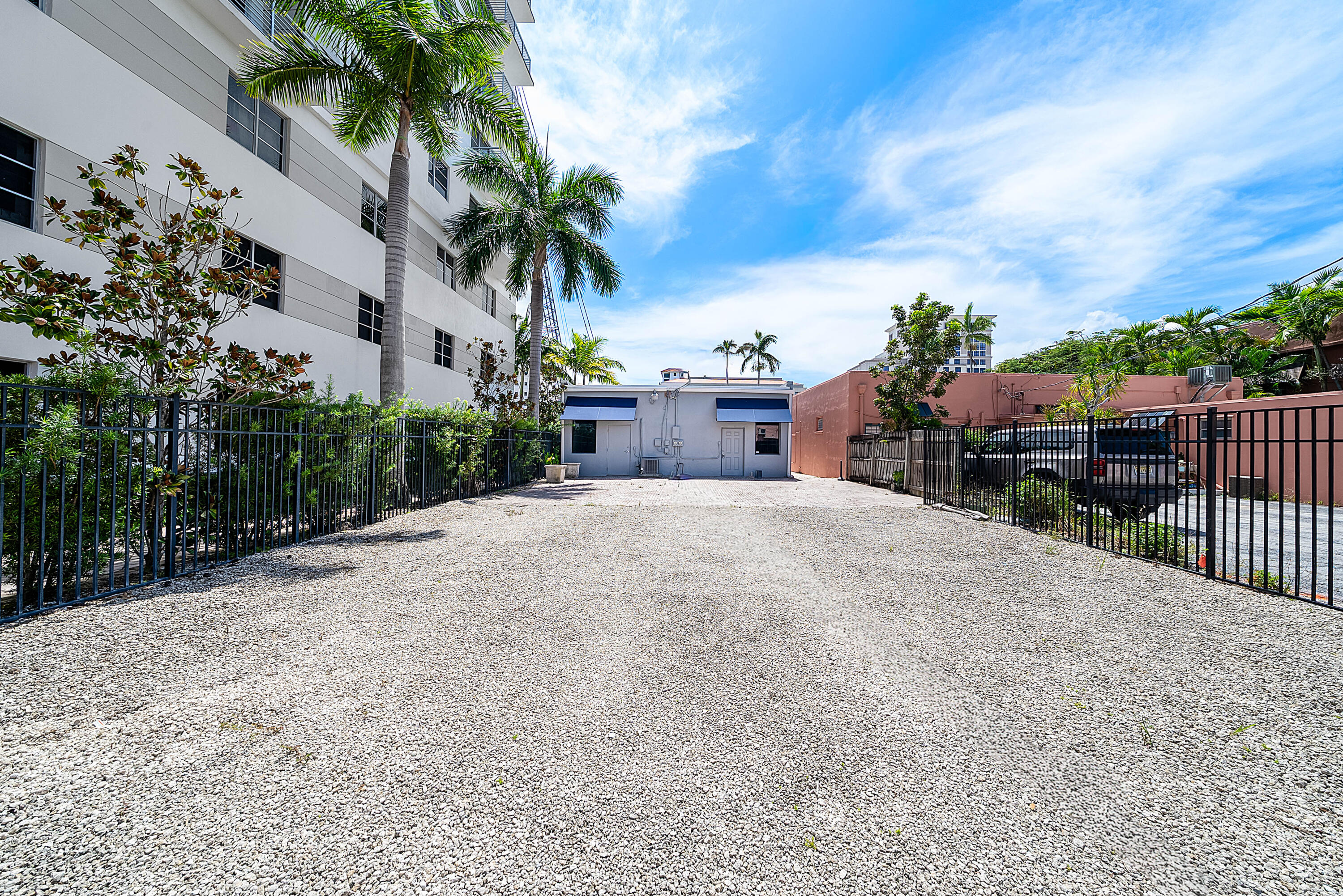 127 E Boca Raton Road Property Photo 23