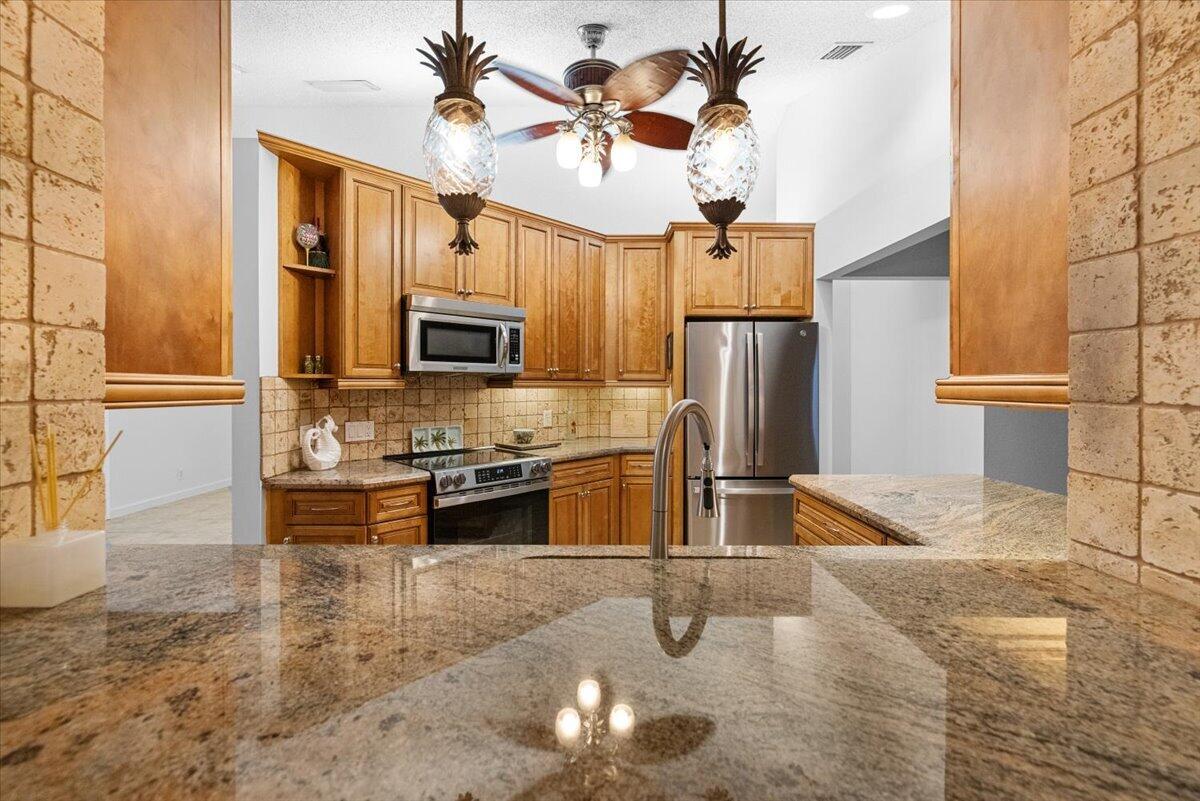 101 Timber Lane Property Photo 24
