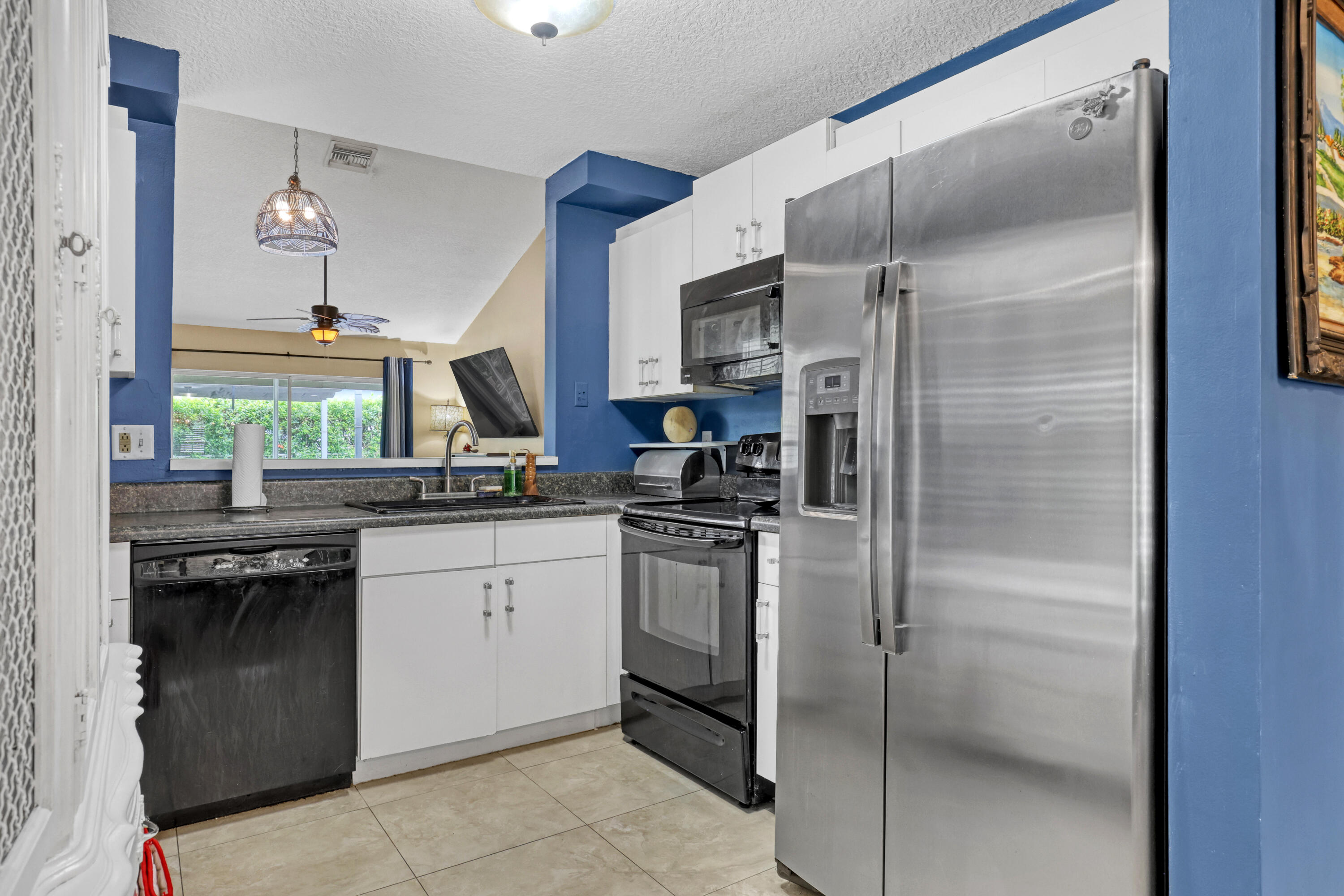 949 Honeytree Lane A Property Photo 6