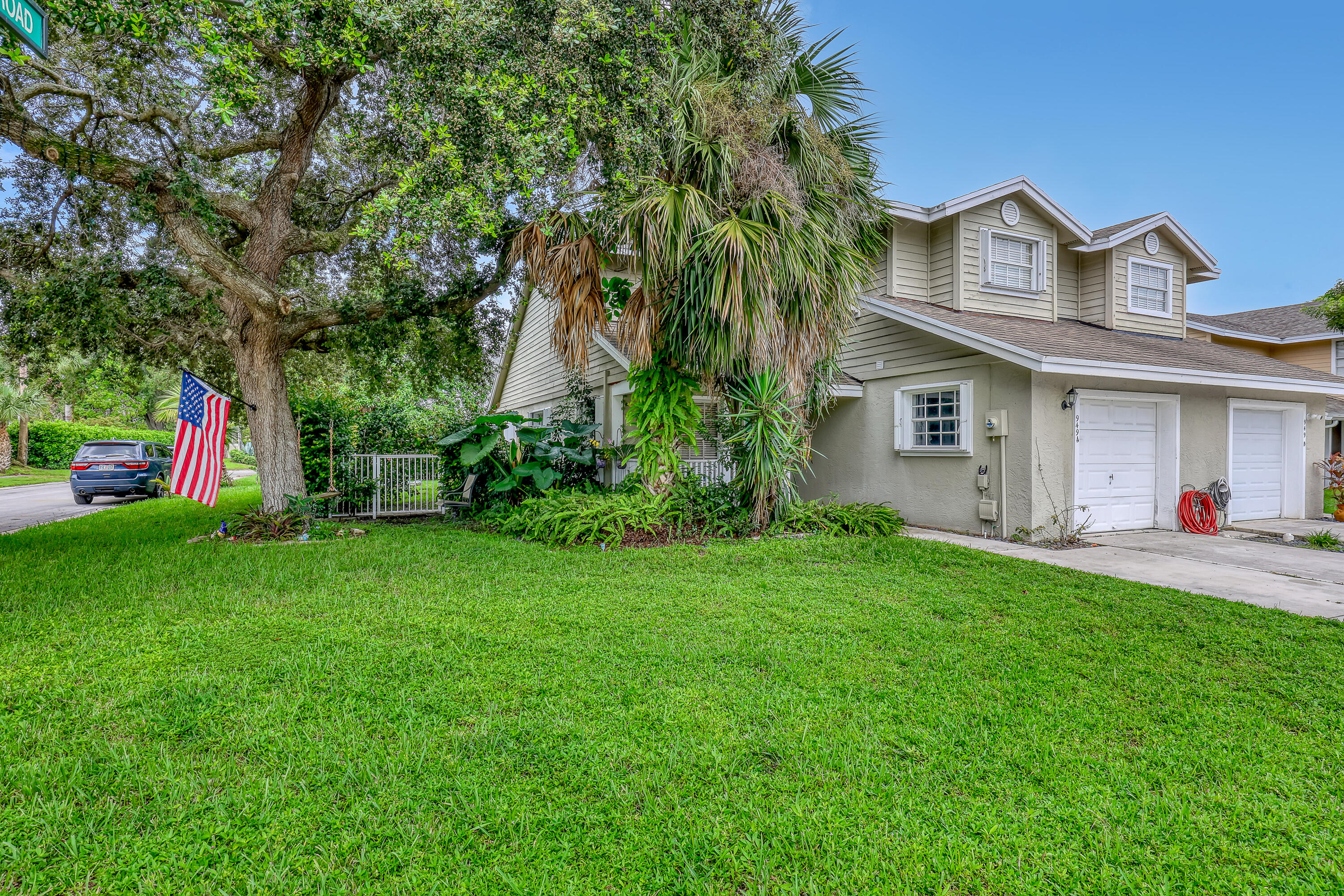 949 Honeytree Lane A Property Photo 33