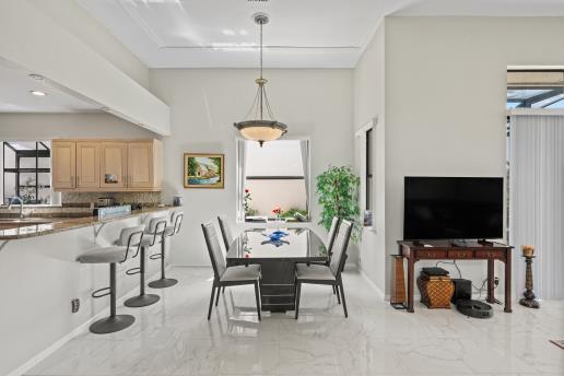 4465 Barclay Fair Way Property Photo 13