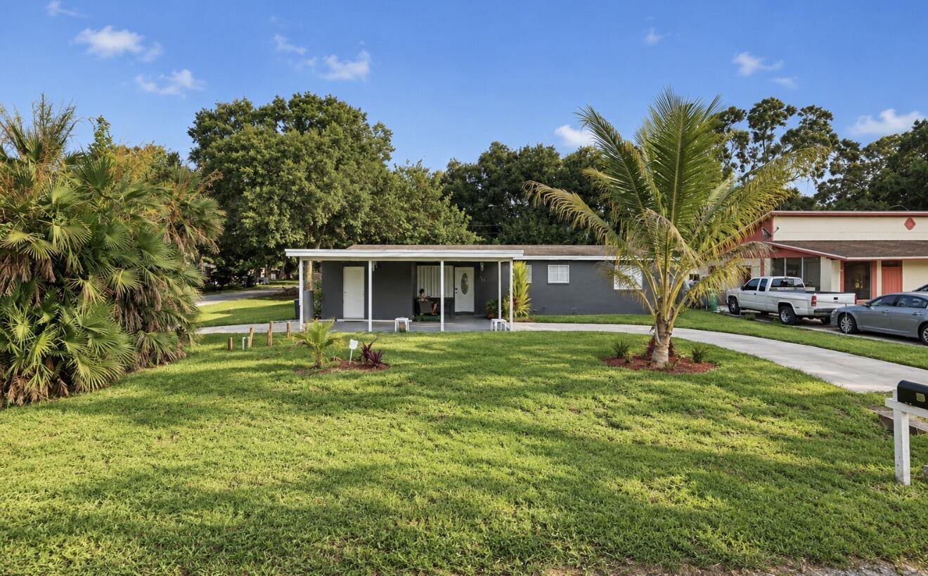 110 N 40TH Street