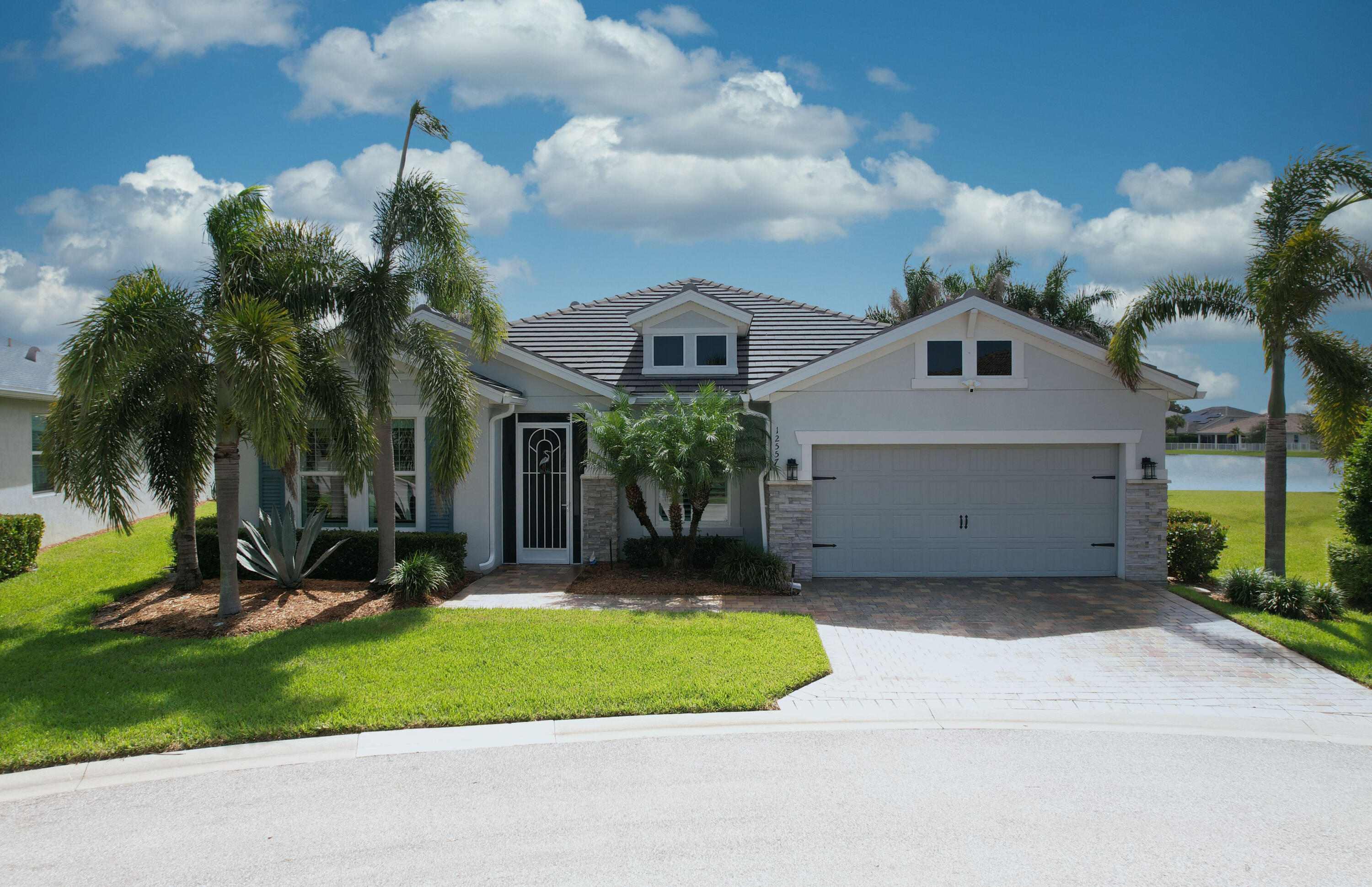 12557 Sw Gray Fox Lane Property Photo 1