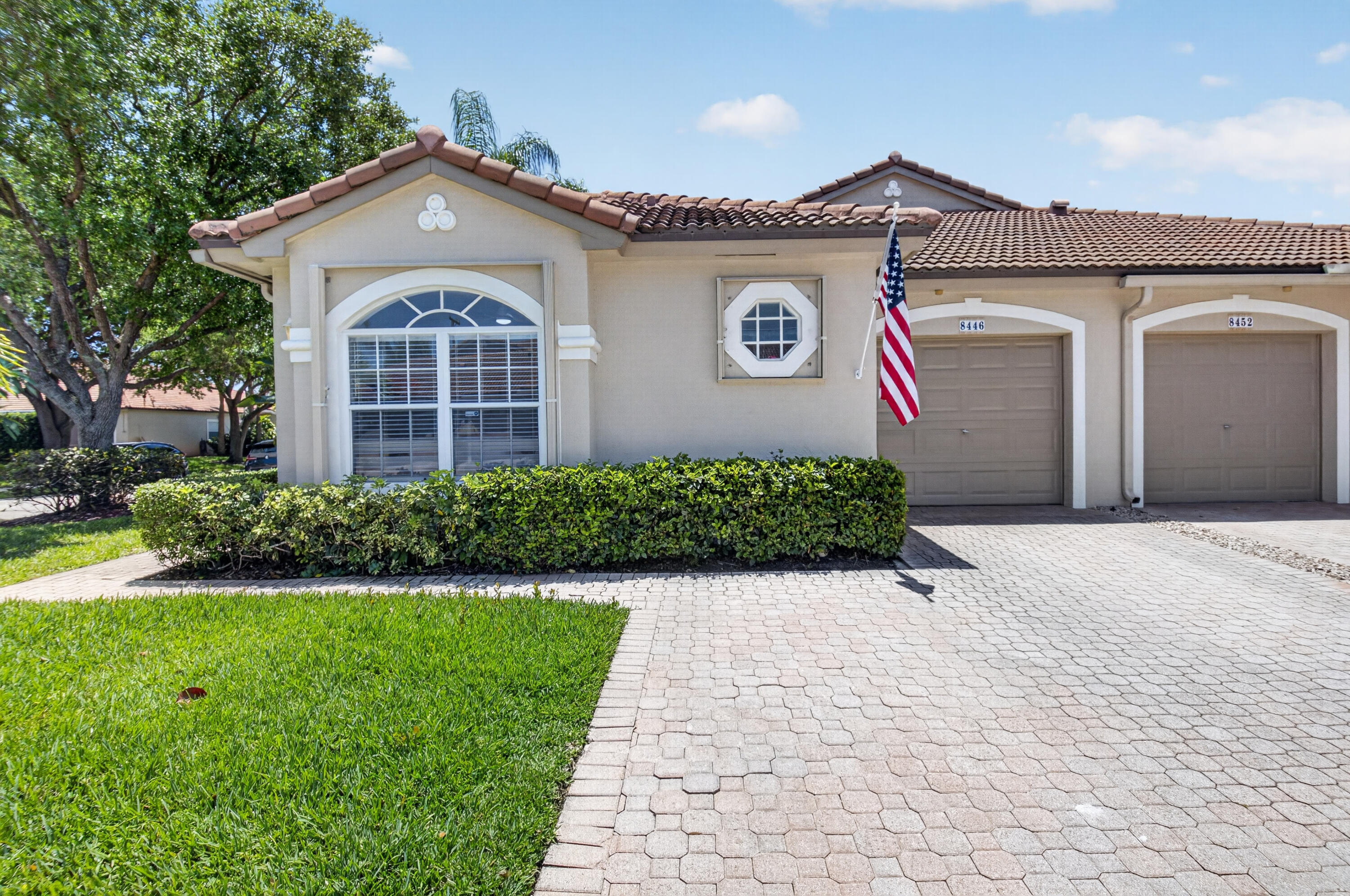 8446 Via Serena Property Photo 2