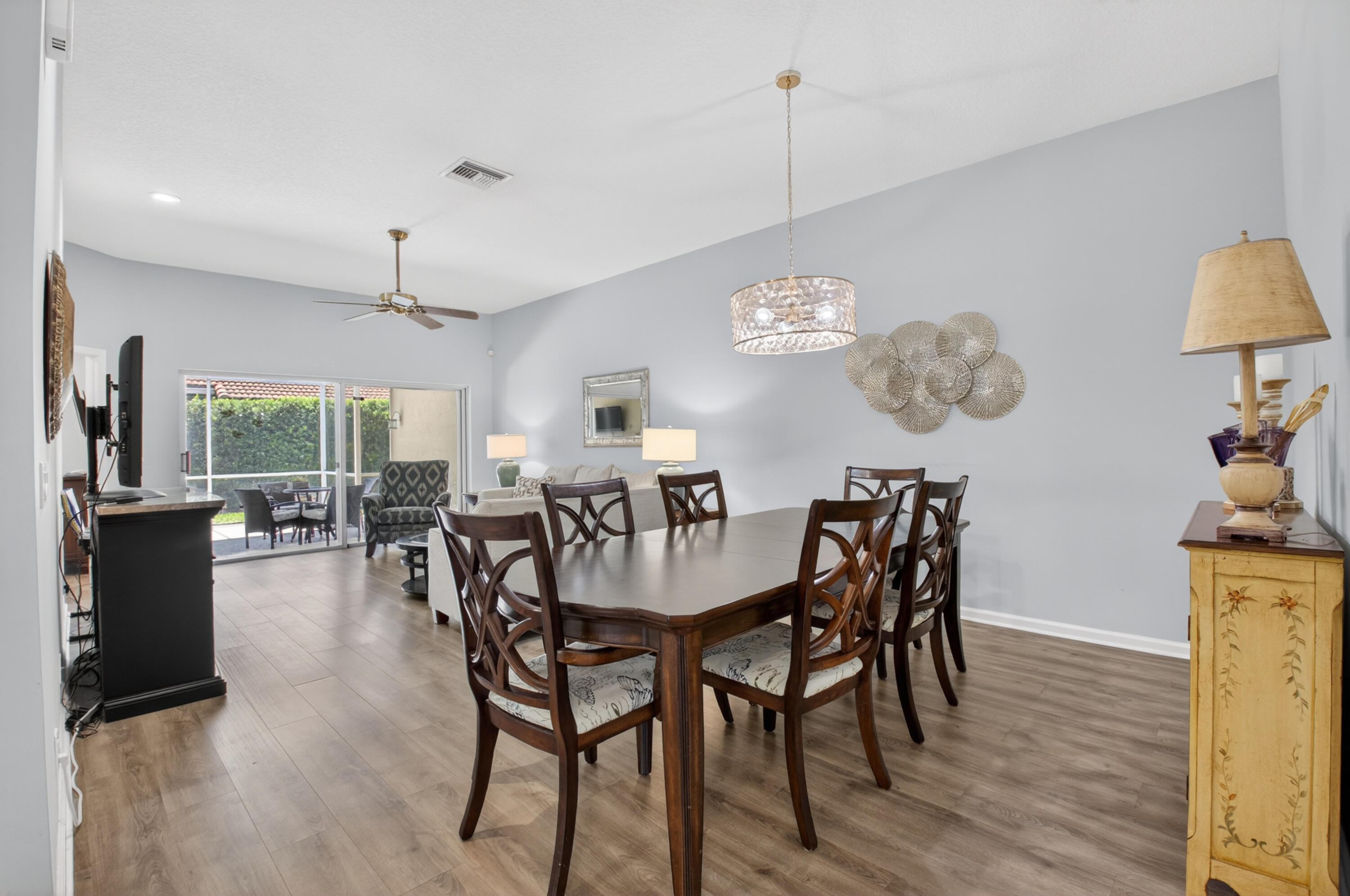 8446 Via Serena Property Photo 6