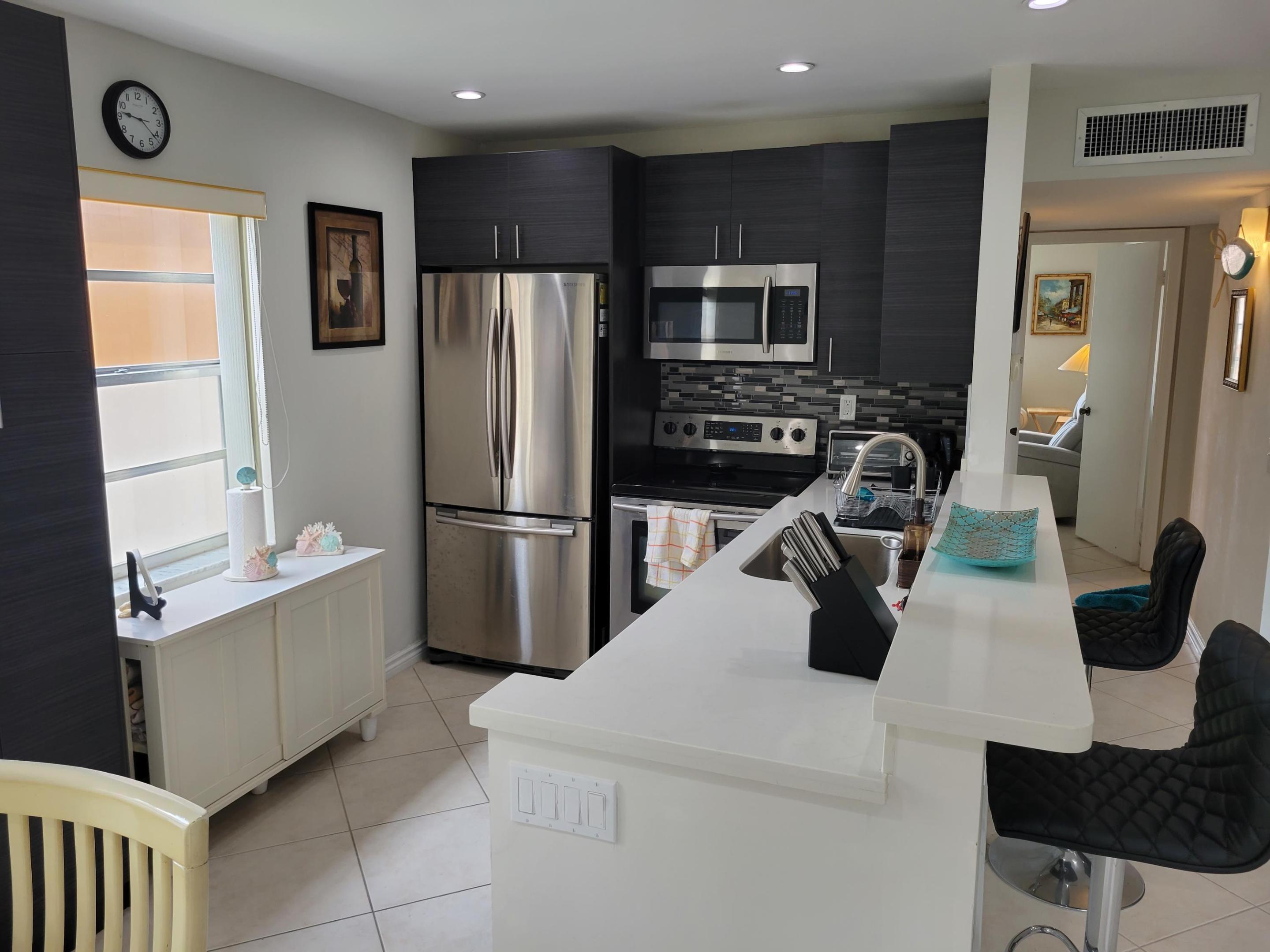662 Burgundy N Property Photo 3