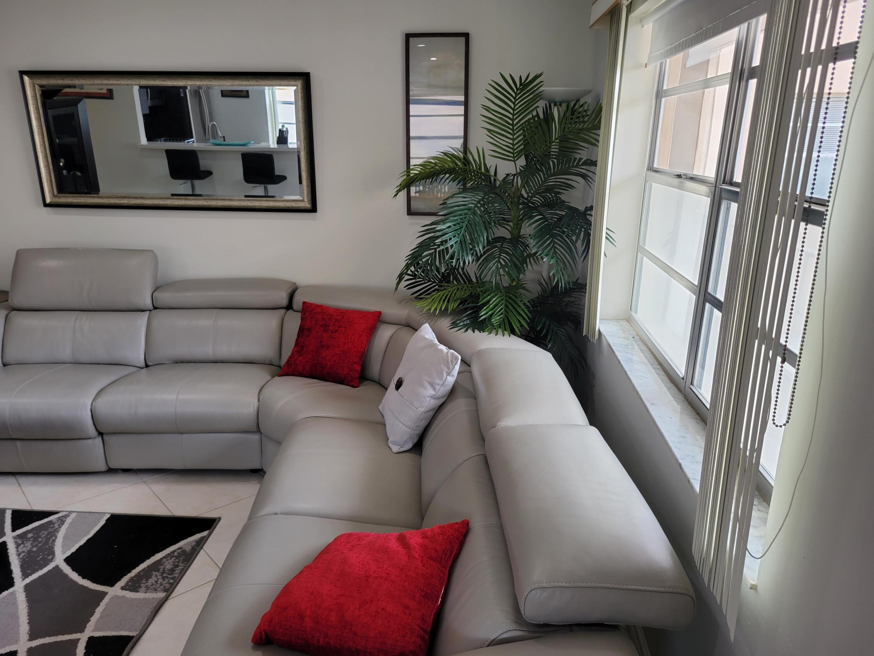 662 Burgundy N Property Photo 9