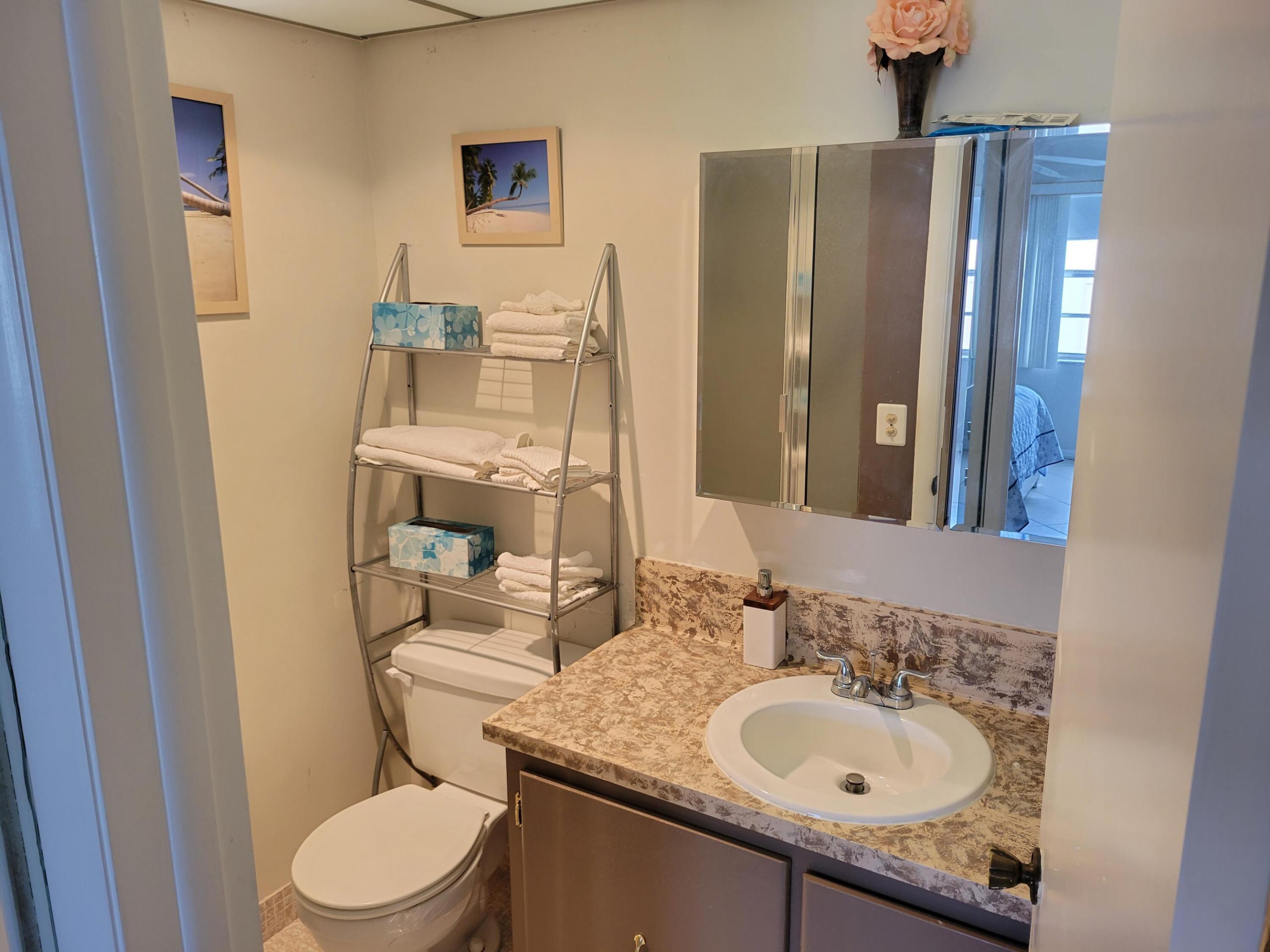 662 Burgundy N Property Photo 16