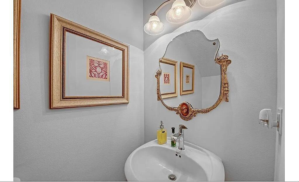 3199 Santa Catalina Place Property Photo 13
