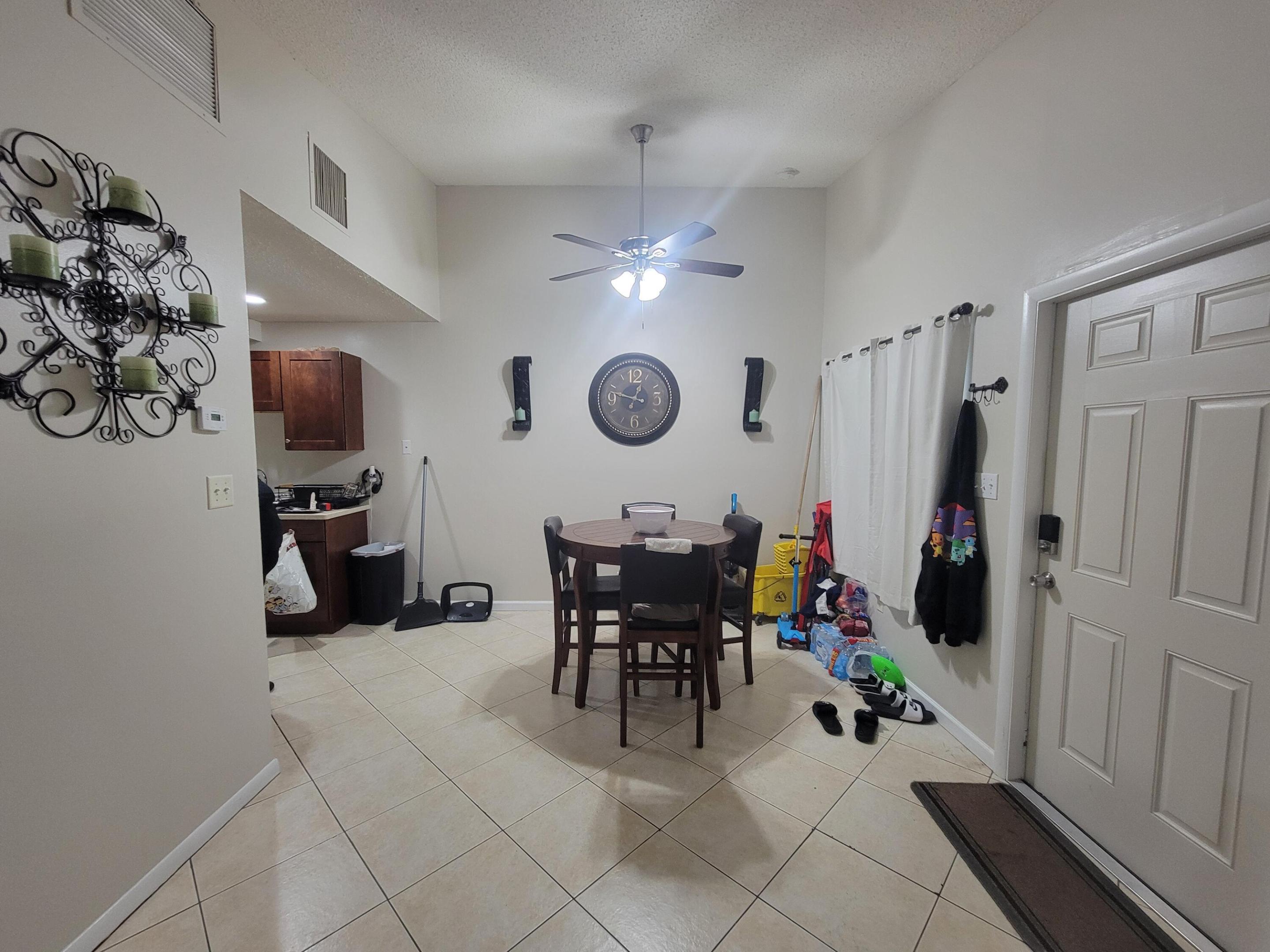 2001 Oleander Boulevard C Property Photo 4