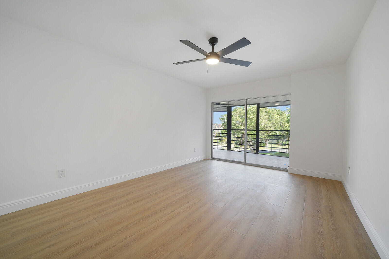 23345 Carolwood Lane 406 Property Photo 13