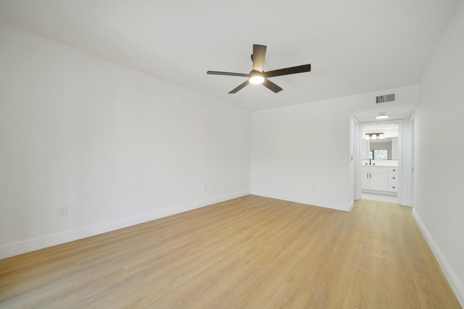 23345 Carolwood Lane 406 Property Photo 15