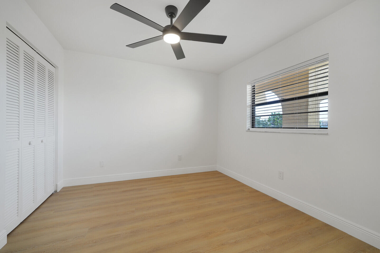 23345 Carolwood Lane 406 Property Photo 18