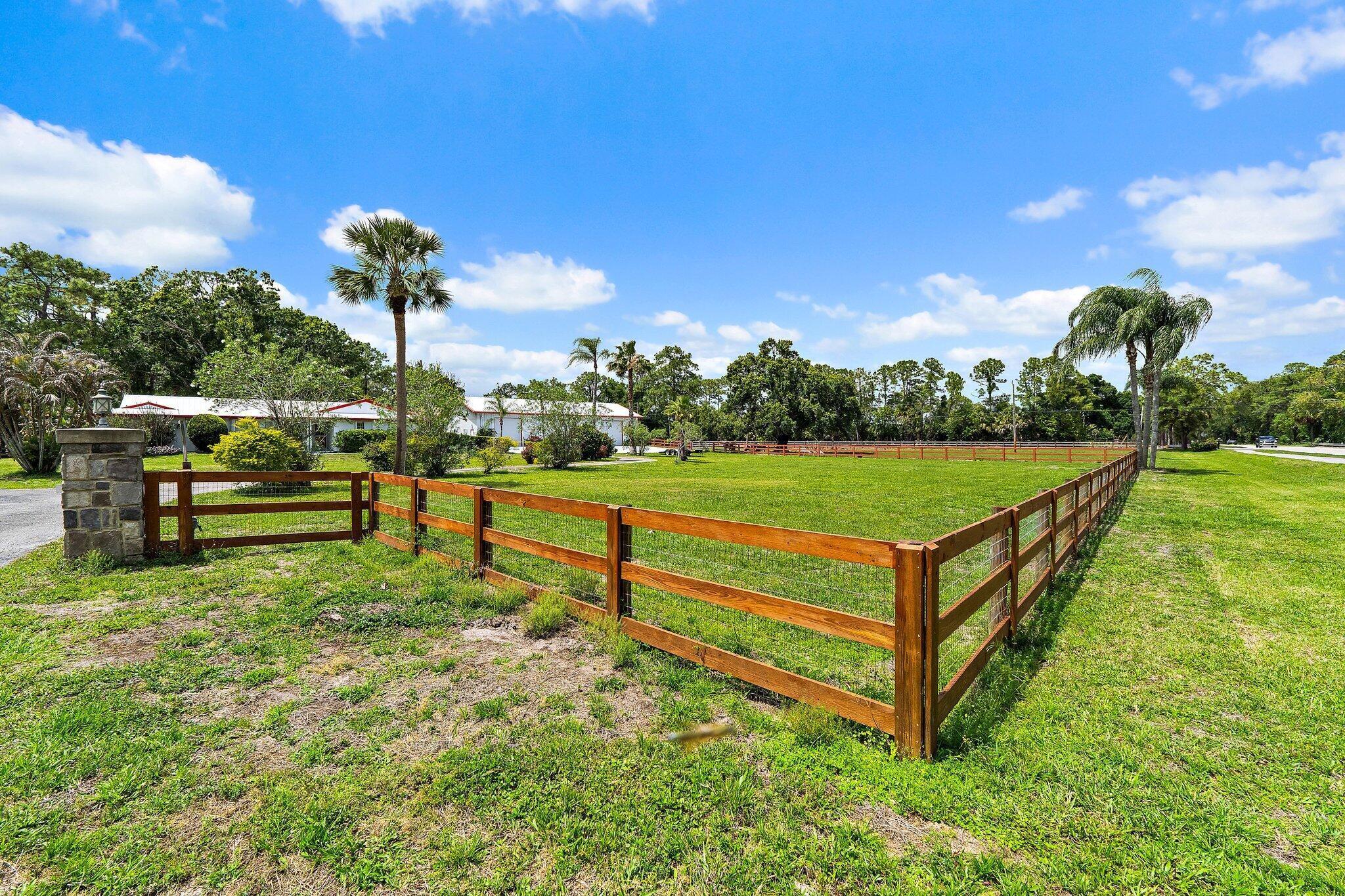 16411 Jupiter Farms Road Property Photo 10