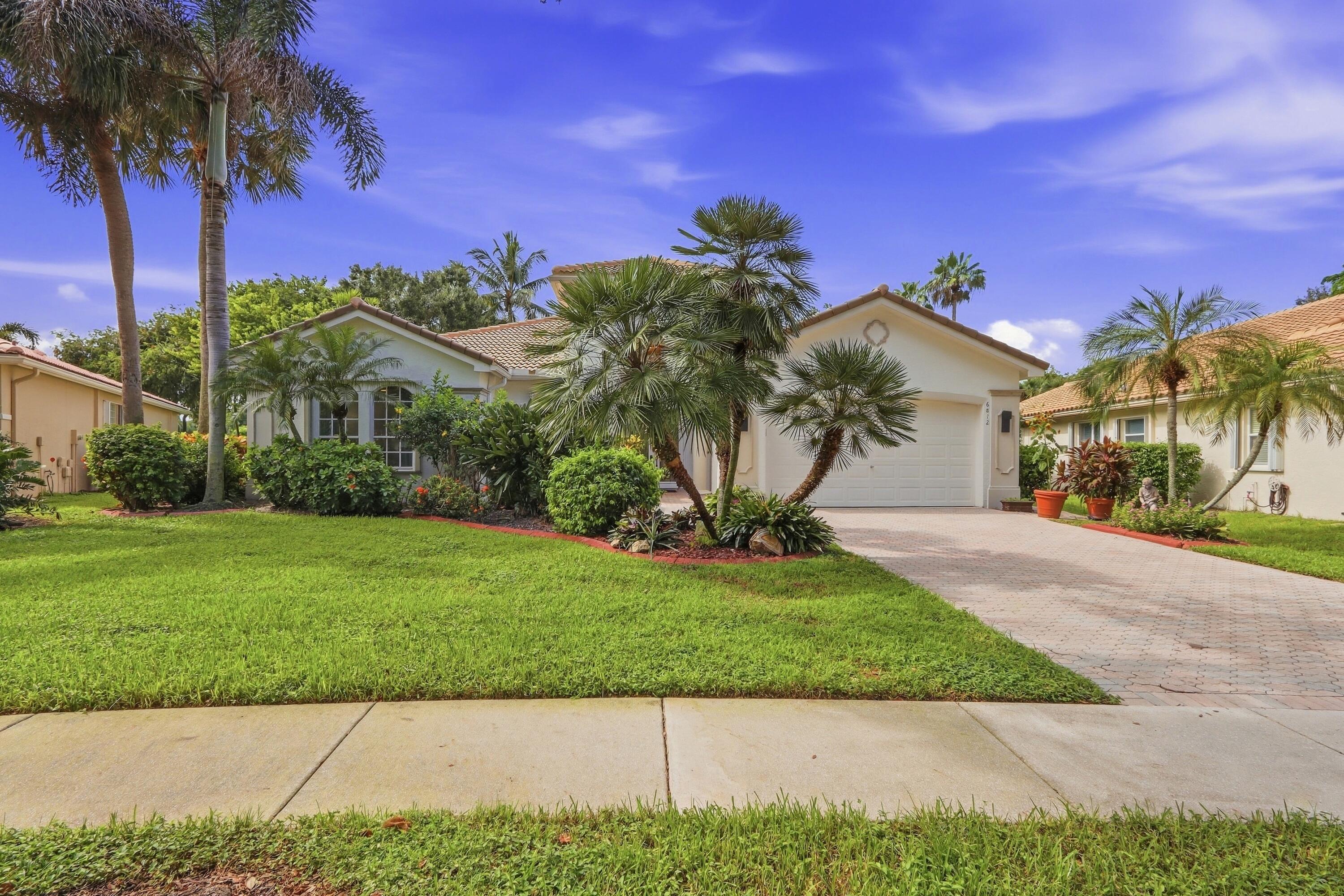 6812 Molakai Circle Property Photo 2