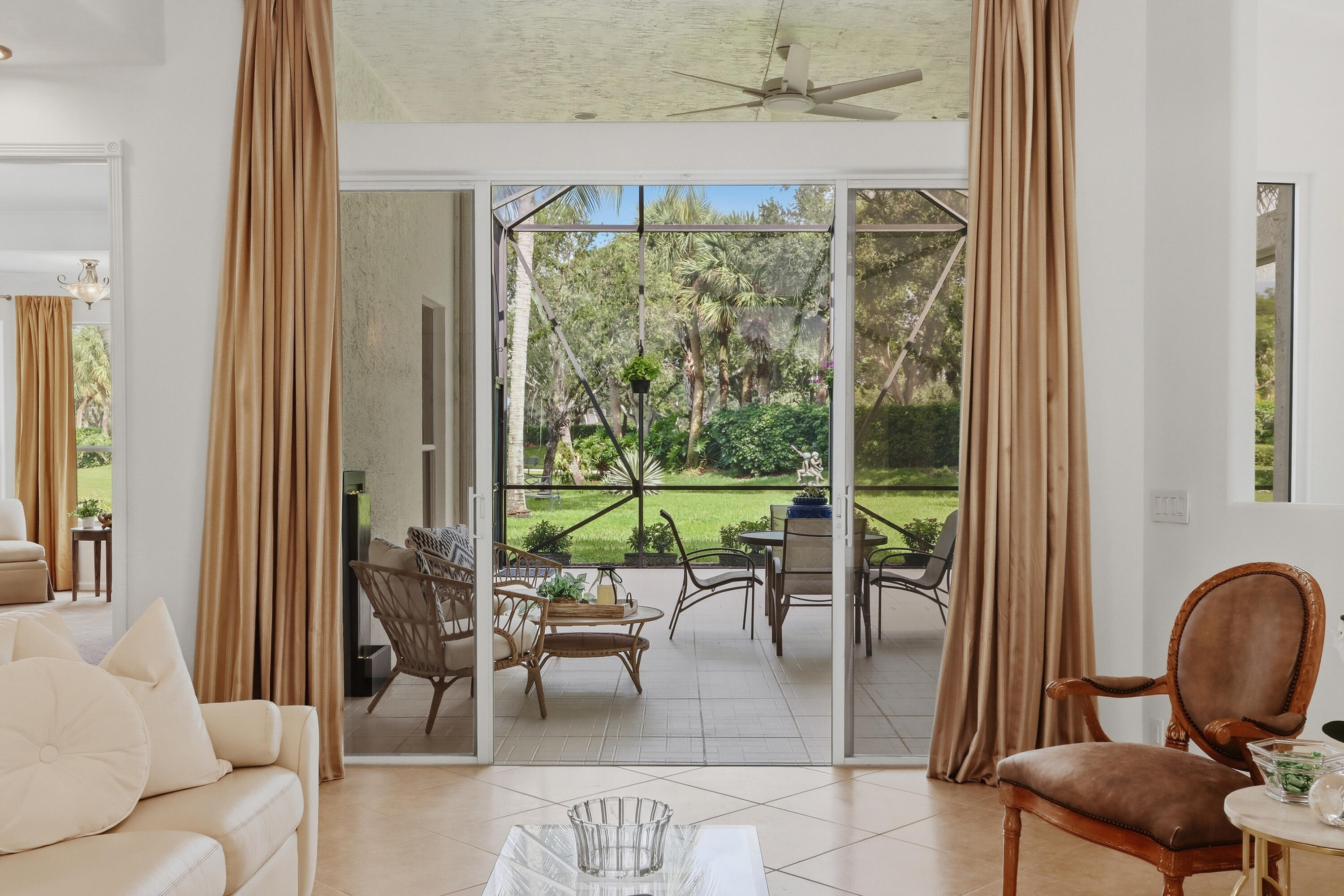 6812 Molakai Circle Property Photo 7