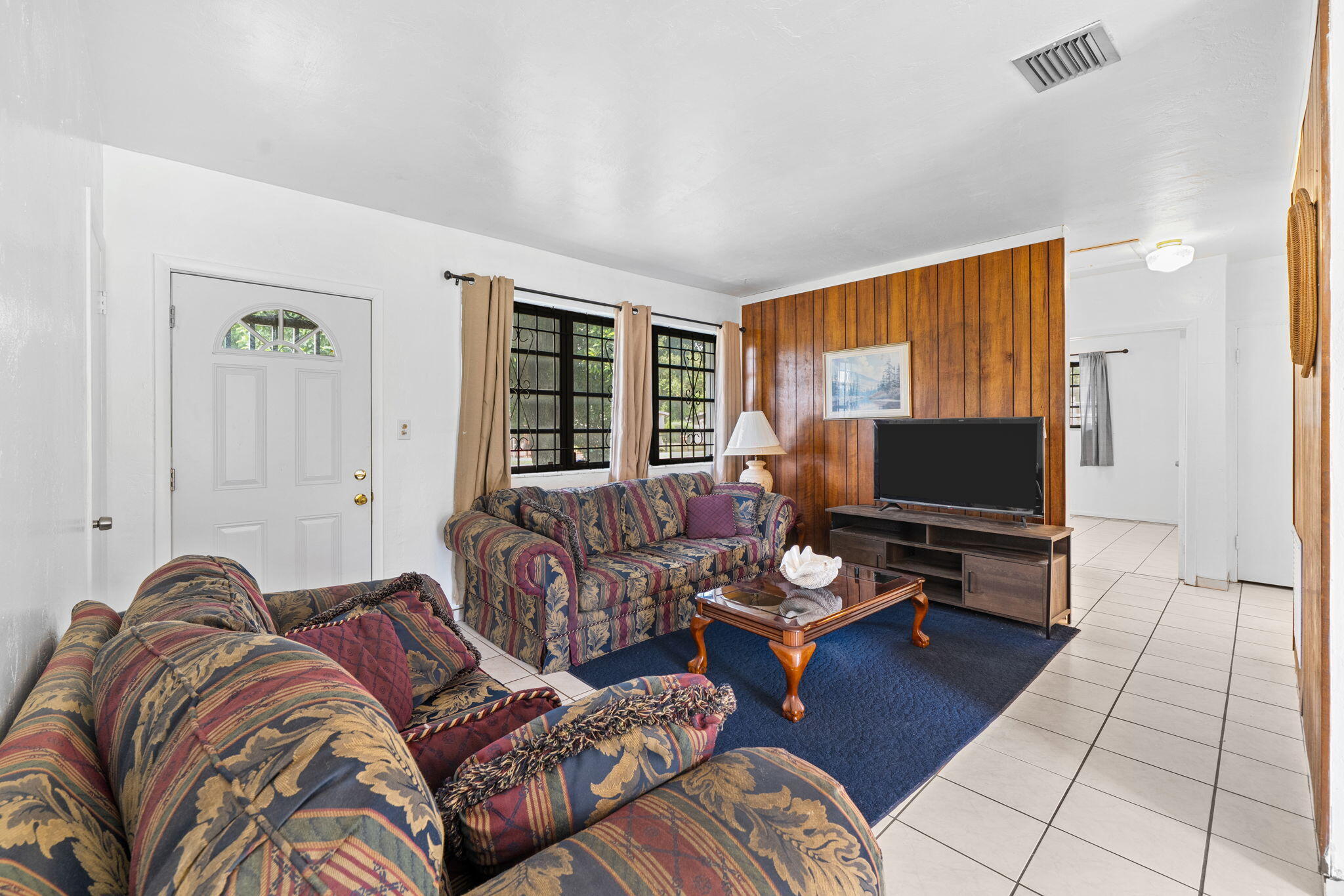 3850 Nw 169th Terrace Property Photo 4