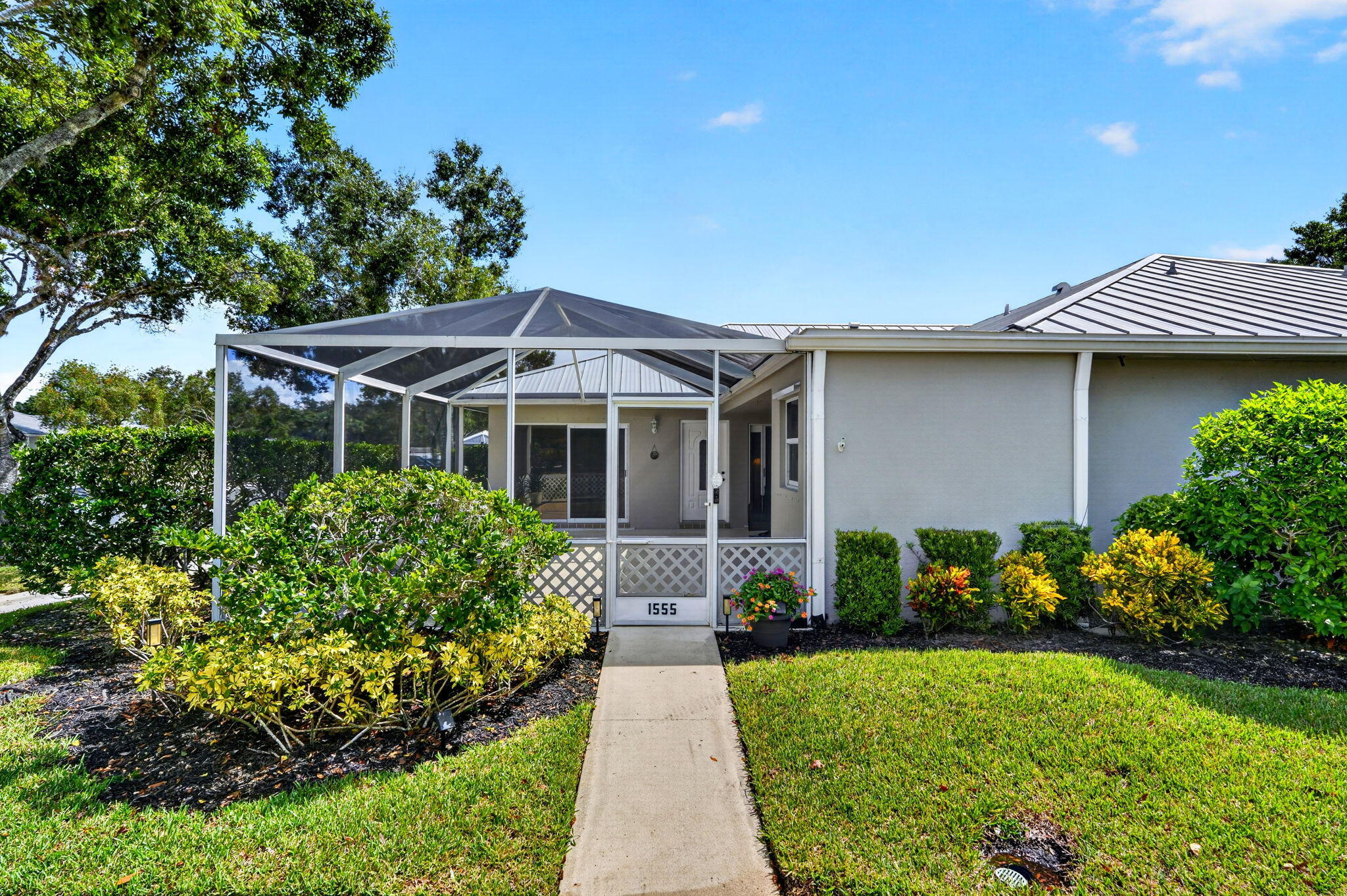 1555 Sw Waterfall Boulevard Property Photo 1