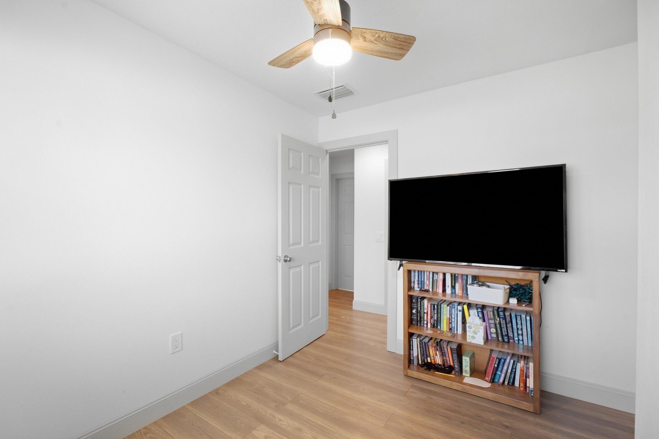 674 Sw Old Briar Avenue Property Photo 16