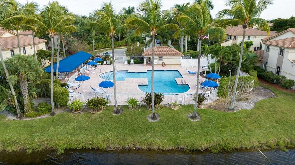 6758 Via Regina Property Photo 1