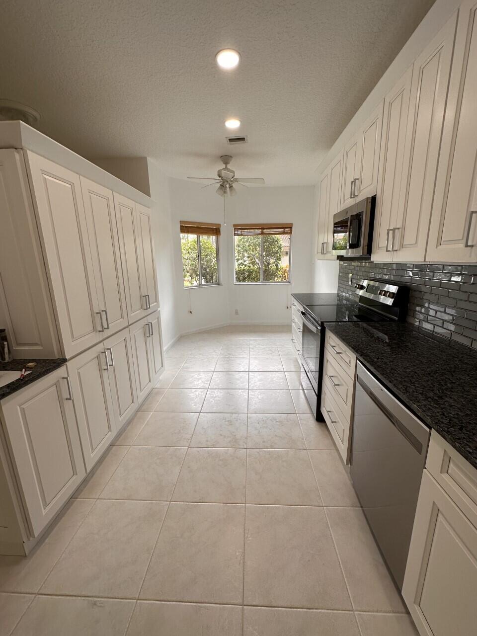6758 Via Regina Property Photo 24