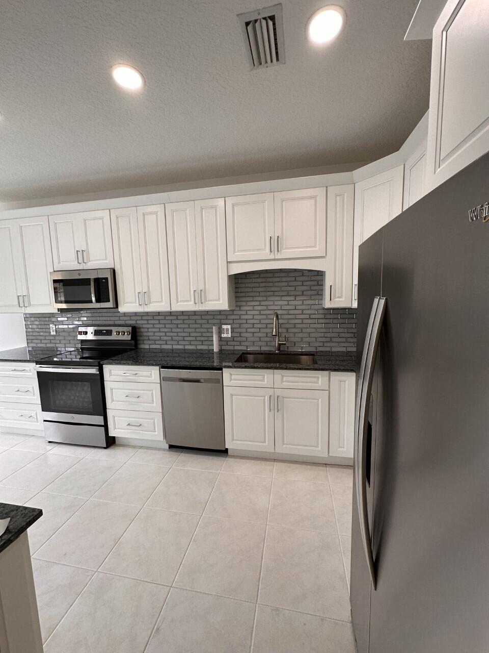 6758 Via Regina Property Photo 25