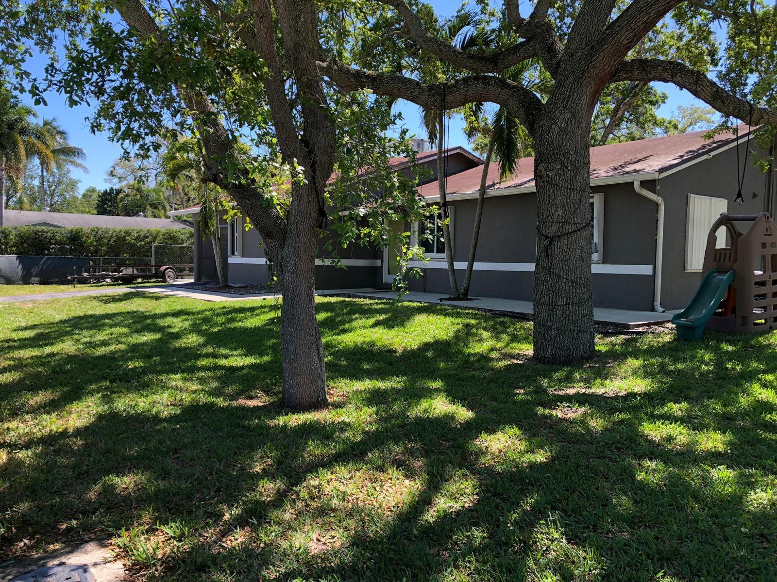 2608 Sw 45th Street Property Photo 1
