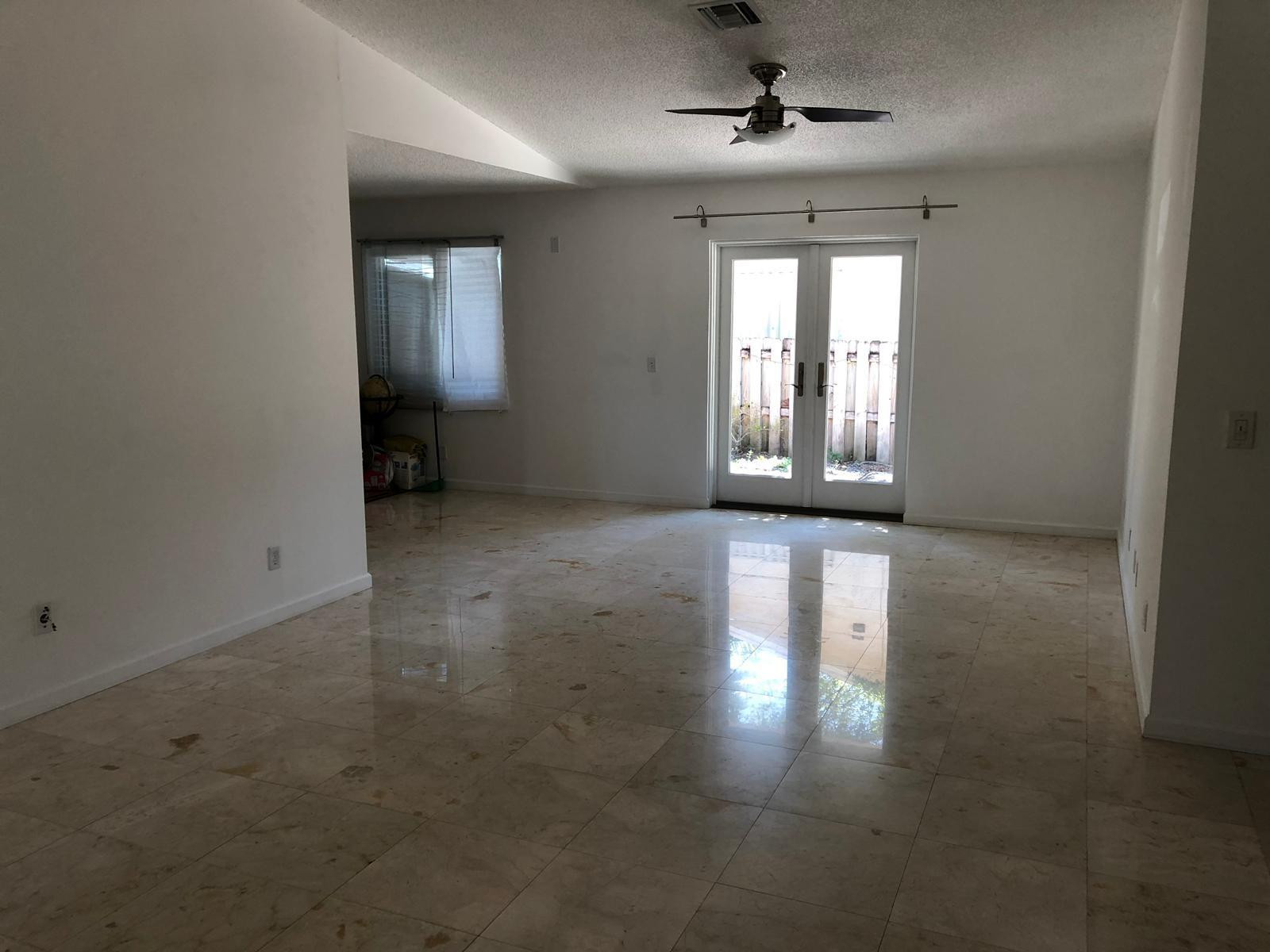 2608 Sw 45th Street Property Photo 4