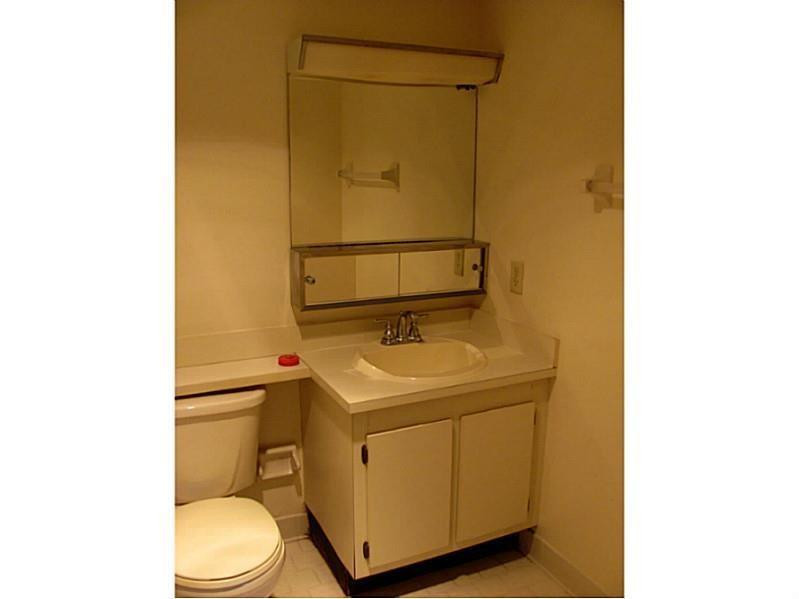 2000 Springdale Boulevard 311 Property Photo 8