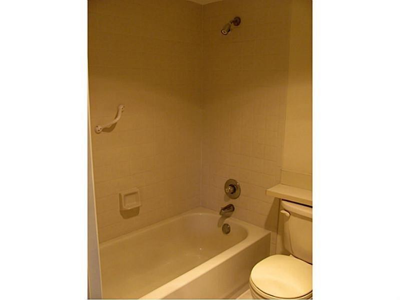 2000 Springdale Boulevard 311 Property Photo 9