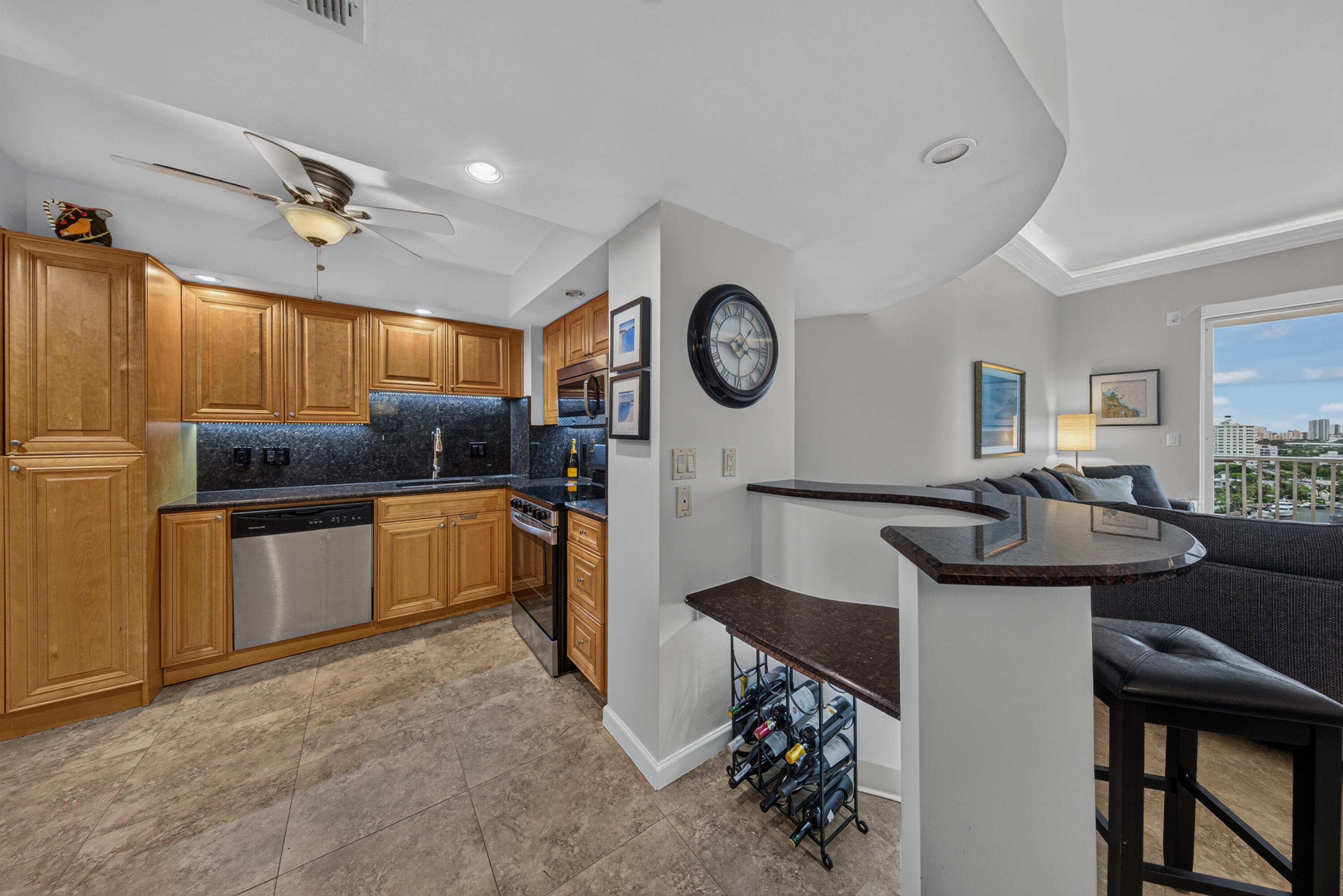 1 Las Olas Circle 1507 Property Photo 18