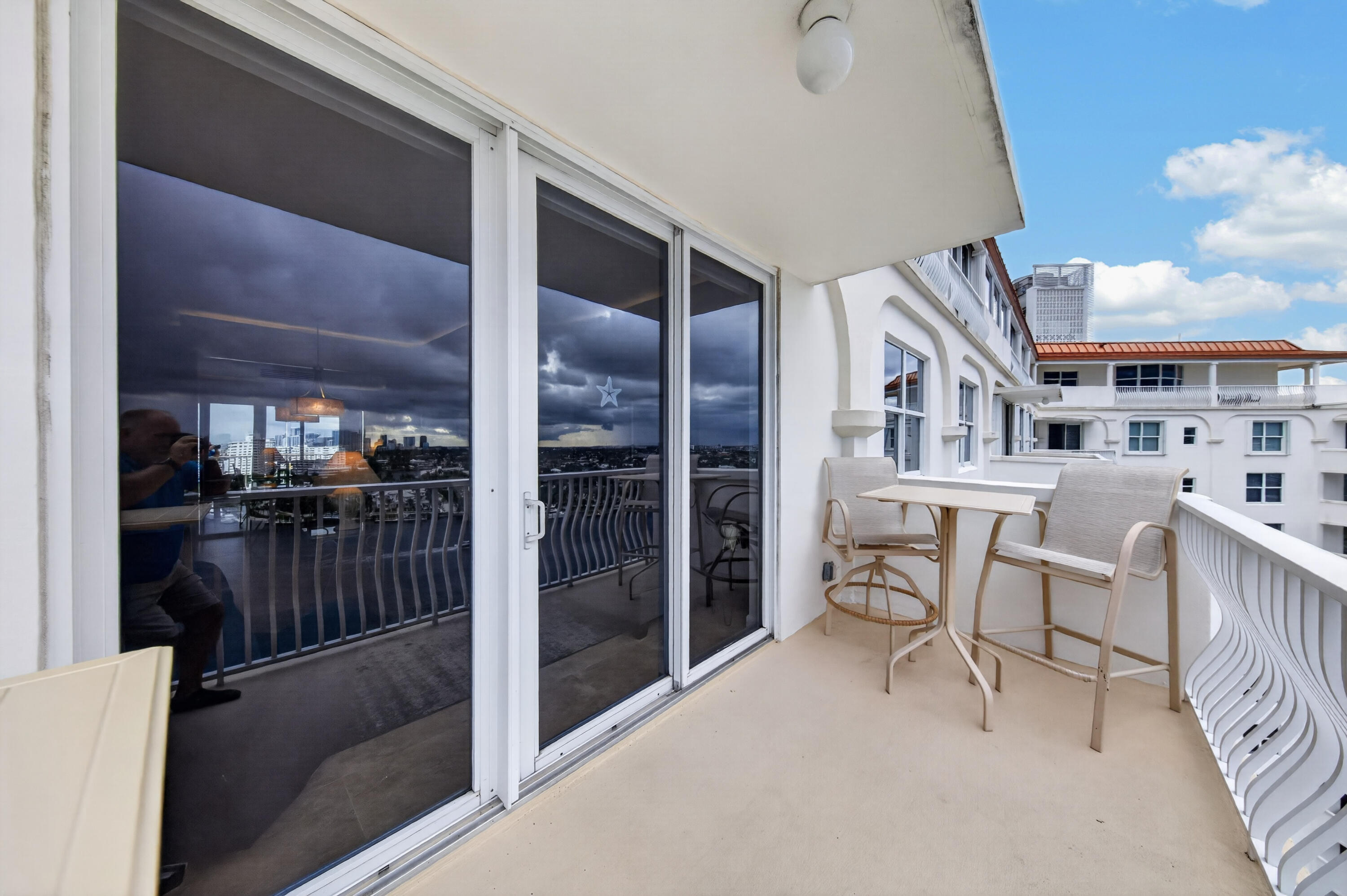 1 Las Olas Circle 1507 Property Photo 35