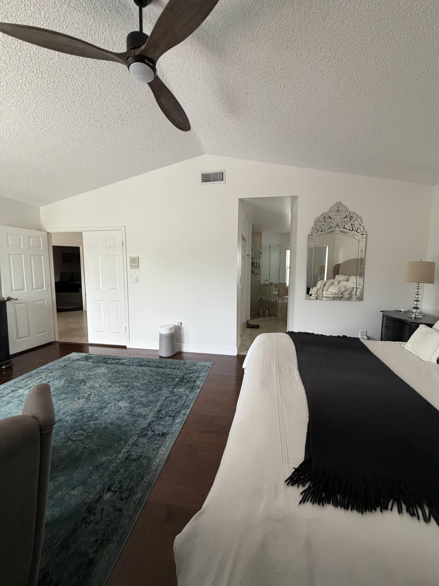 1101 Wilshire Circle E Property Photo 17
