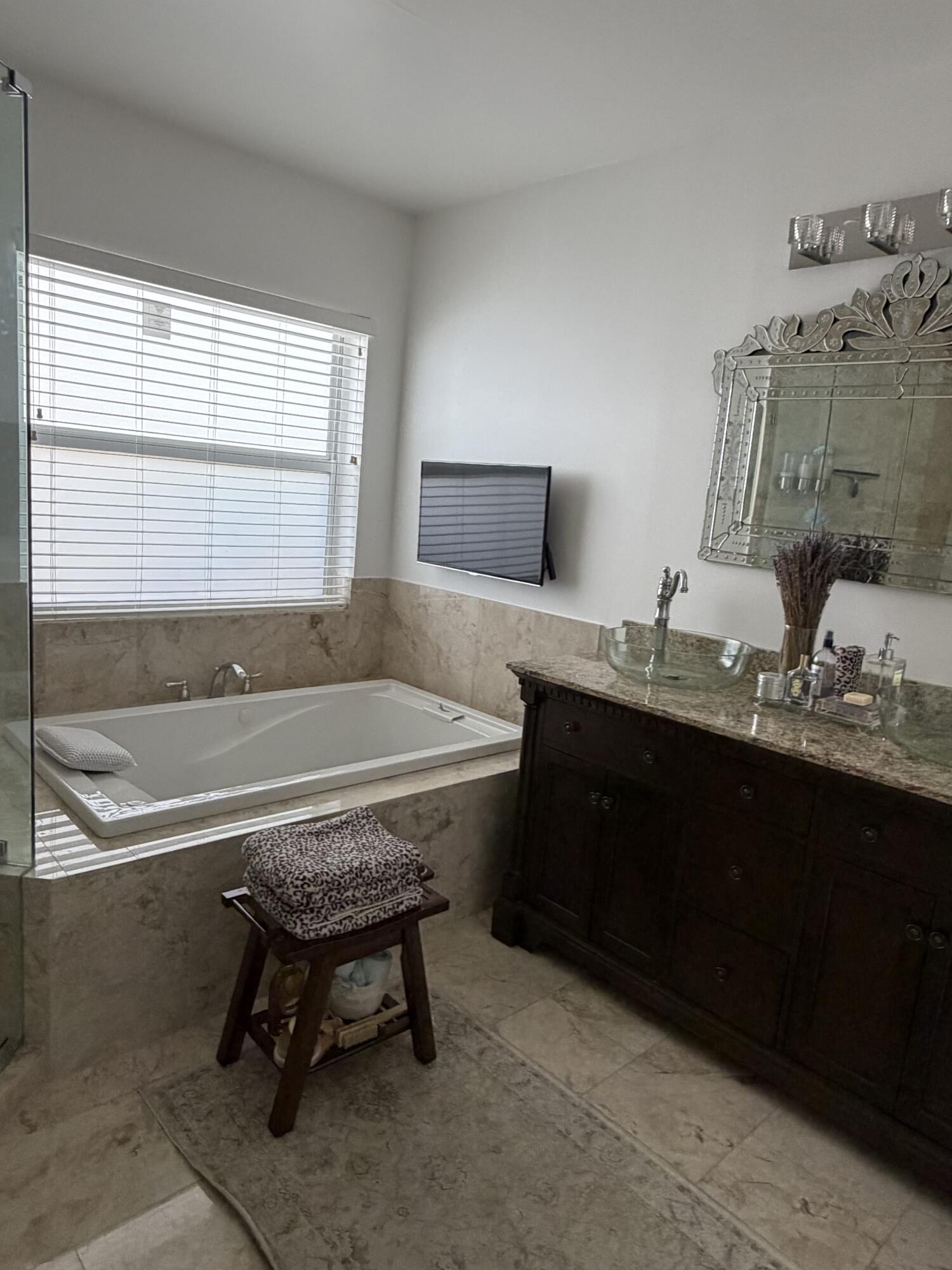 1101 Wilshire Circle E Property Photo 20