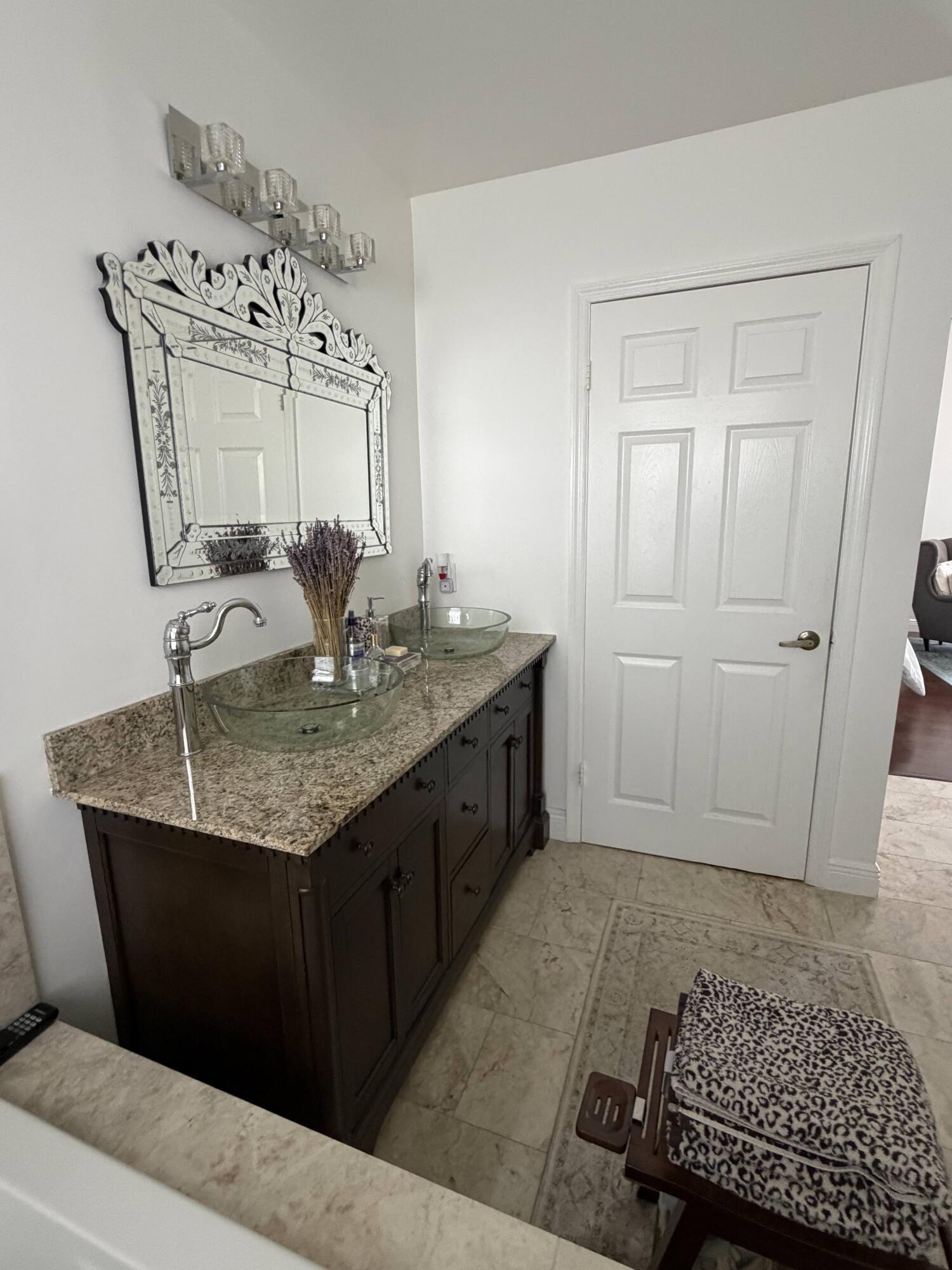 1101 Wilshire Circle E Property Photo 25