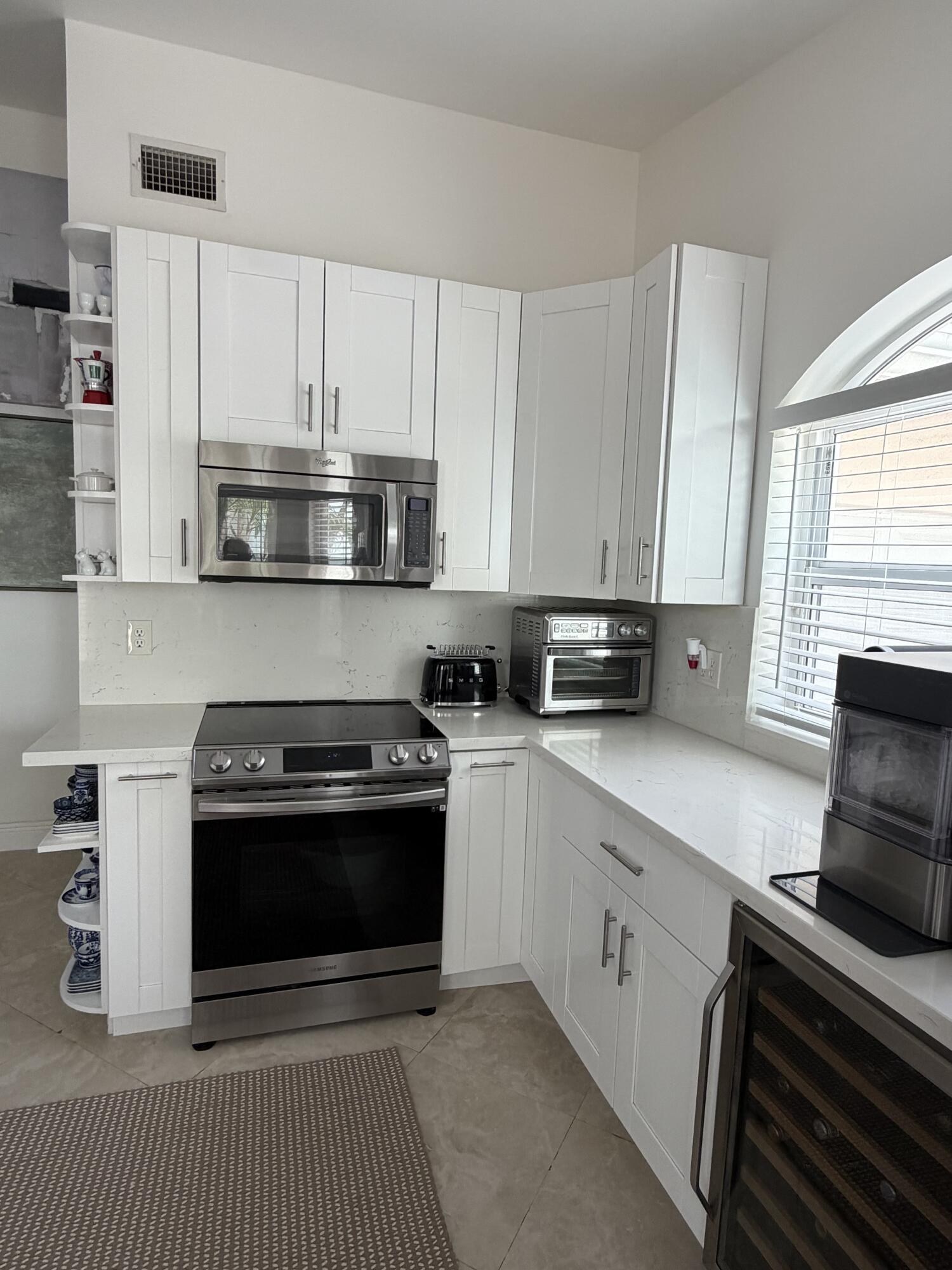 1101 Wilshire Circle E Property Photo 36