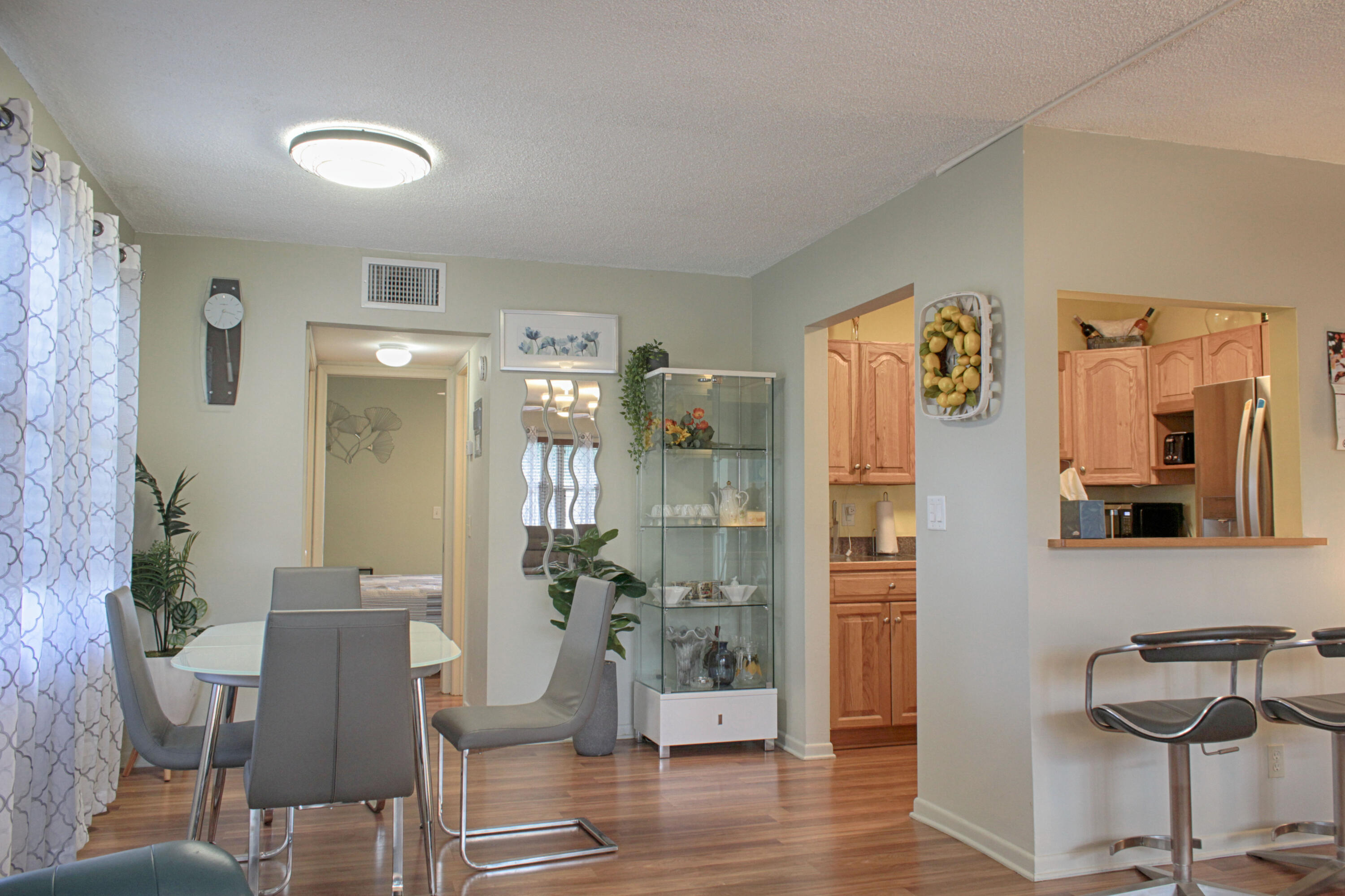 210 Horizons E 208 Property Photo 6
