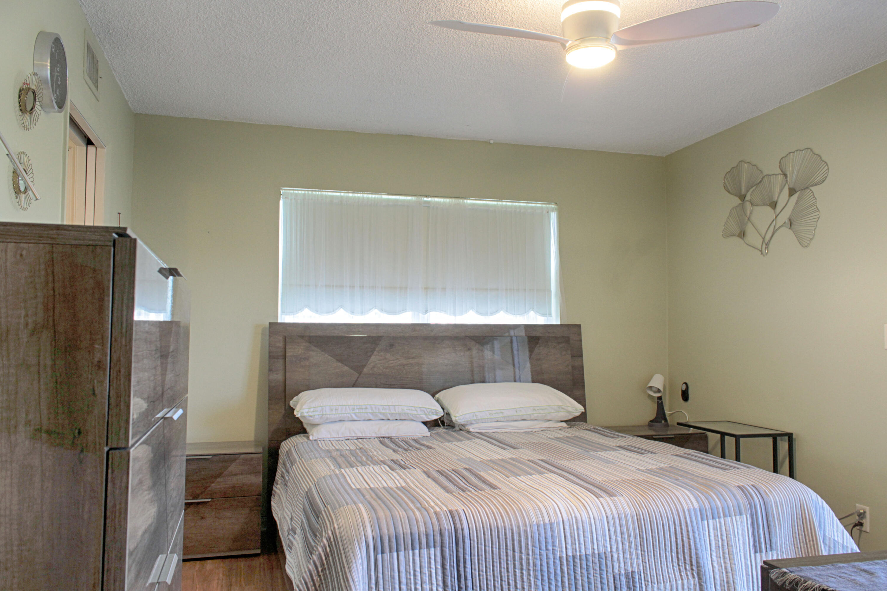 210 Horizons E 208 Property Photo 13