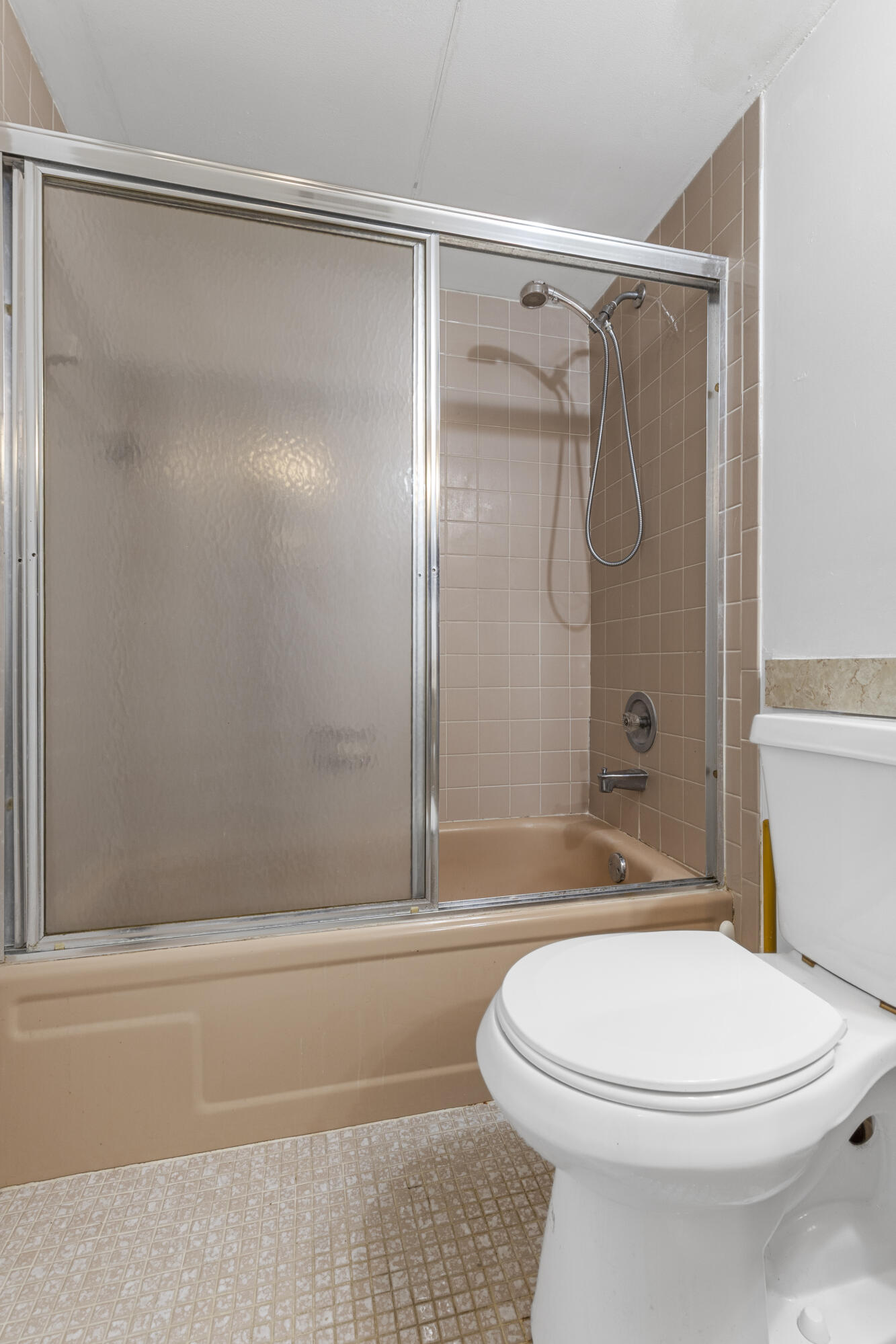 7624 Nw 18th Street 407 Property Photo 6