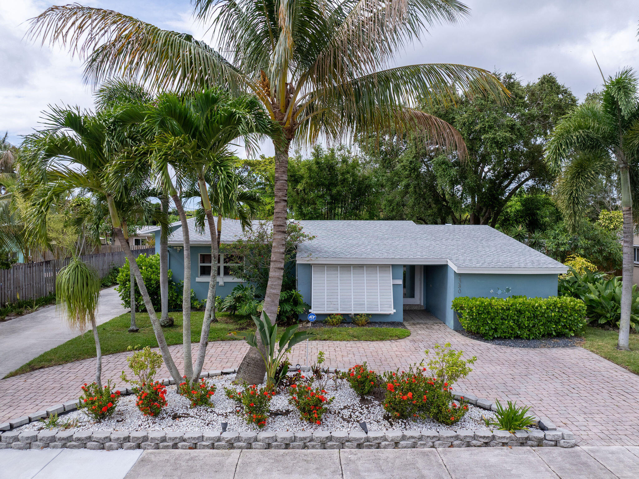 2380 Sw 15th Street Property Photo 2