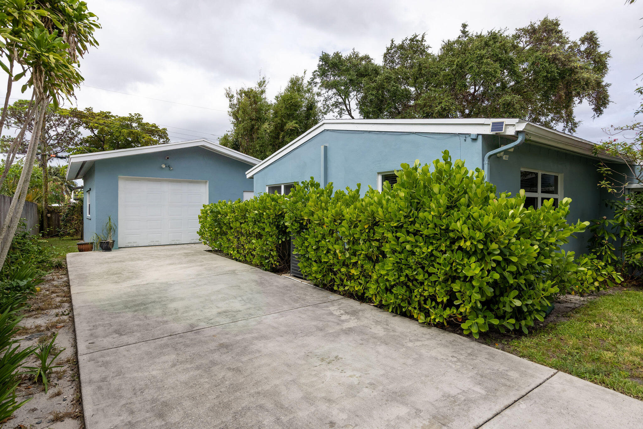 2380 Sw 15th Street Property Photo 4