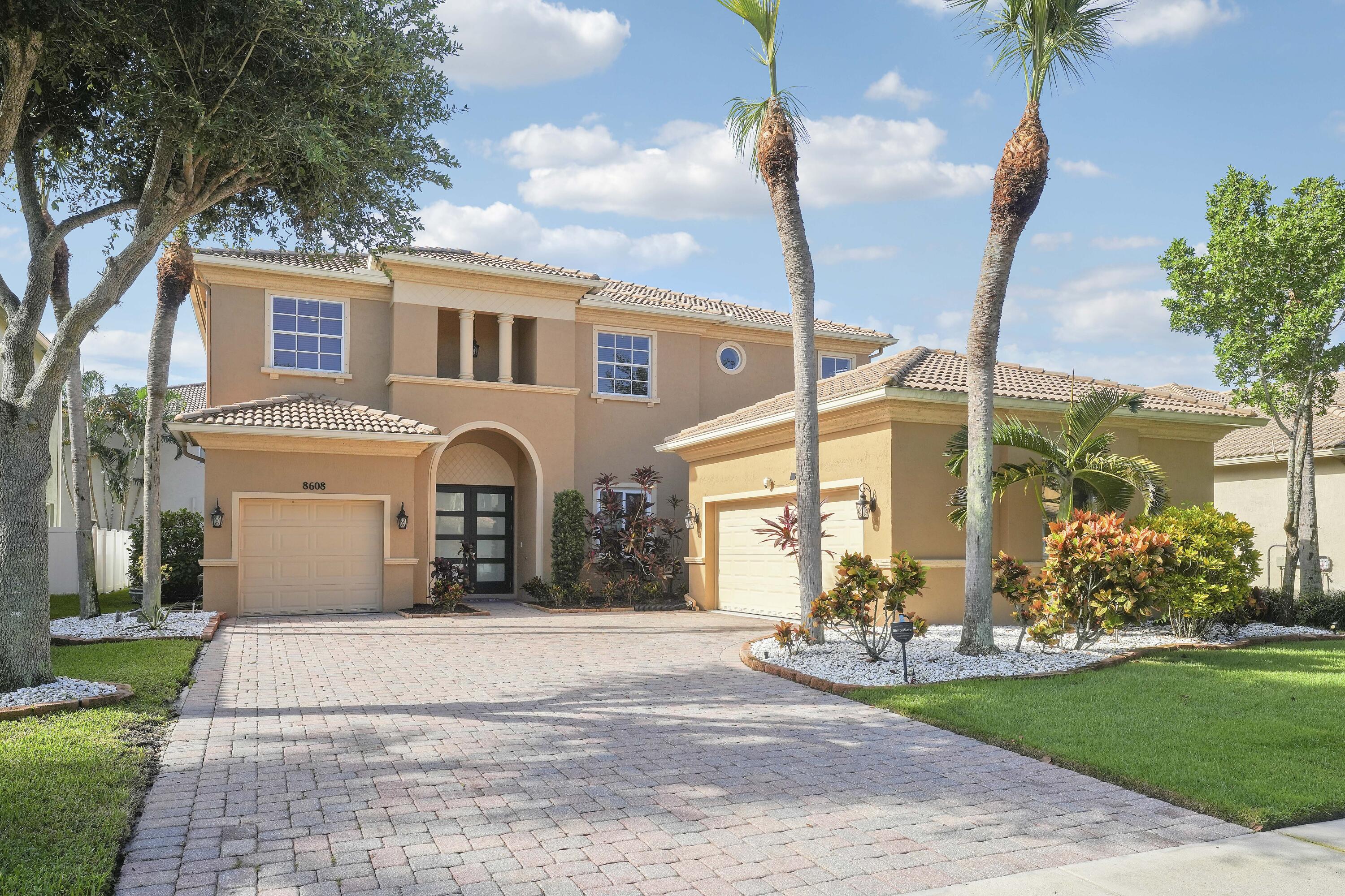 8608 Palisades Lake Drive Property Photo 1