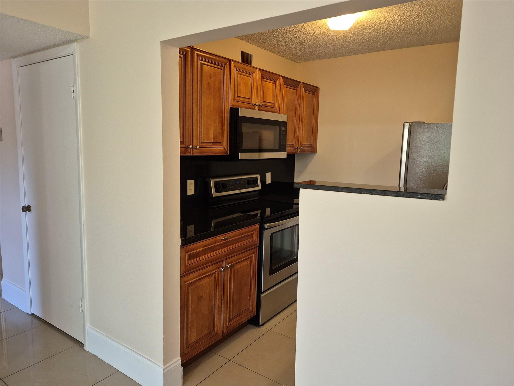 B26078429 Property Photo 4
